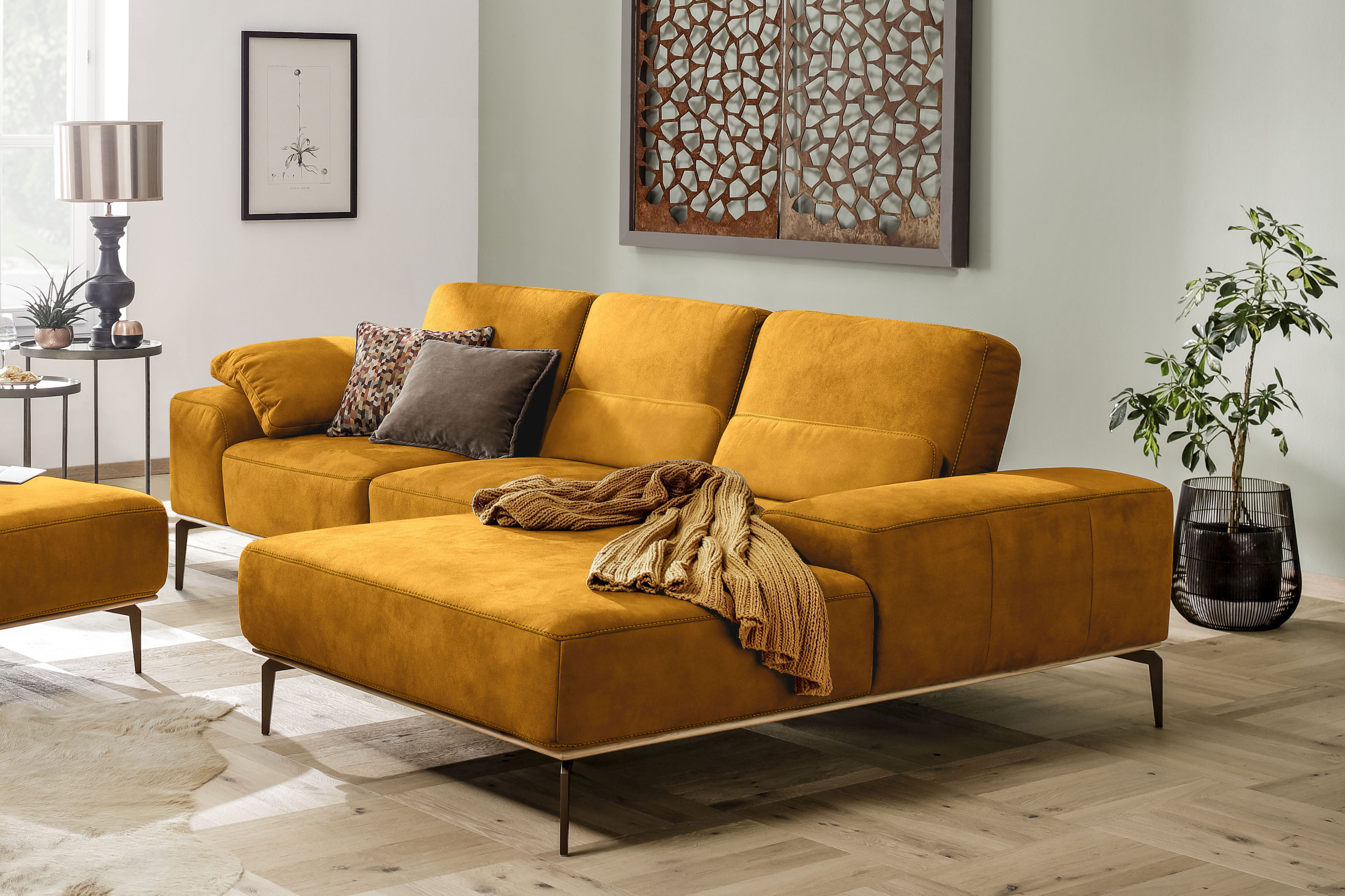 W.SCHILLIG Ecksofa "run, Designsofa mit tollem Sitzkomfort, bequem, L-Form" mit Holzsockel, Füße in Bronze pulverbeschichtet, Breite 279 cm