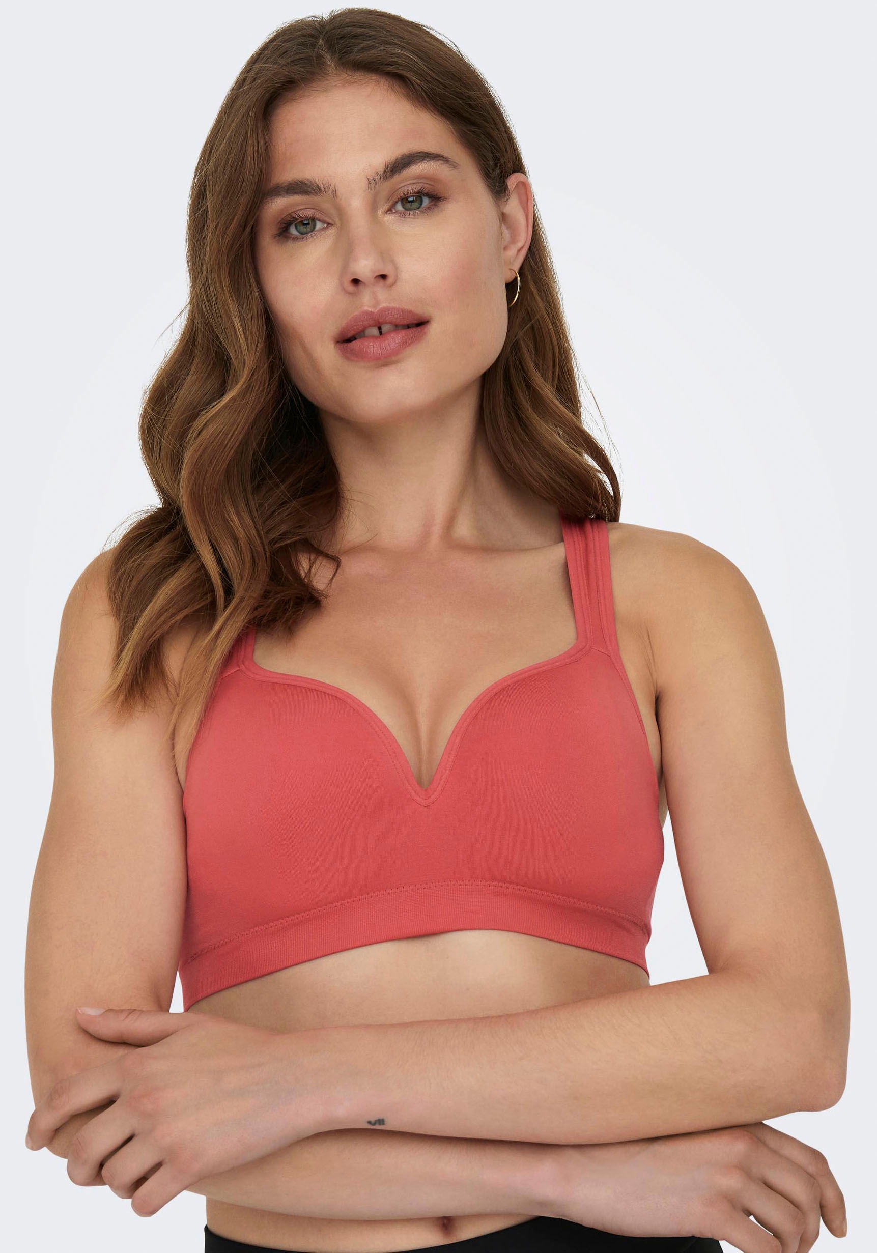 ONLY Play Sport-BH "ONPMARTINE CIR SPORTS BRA", mit eingearbeiteten Cups - günstig online kaufen