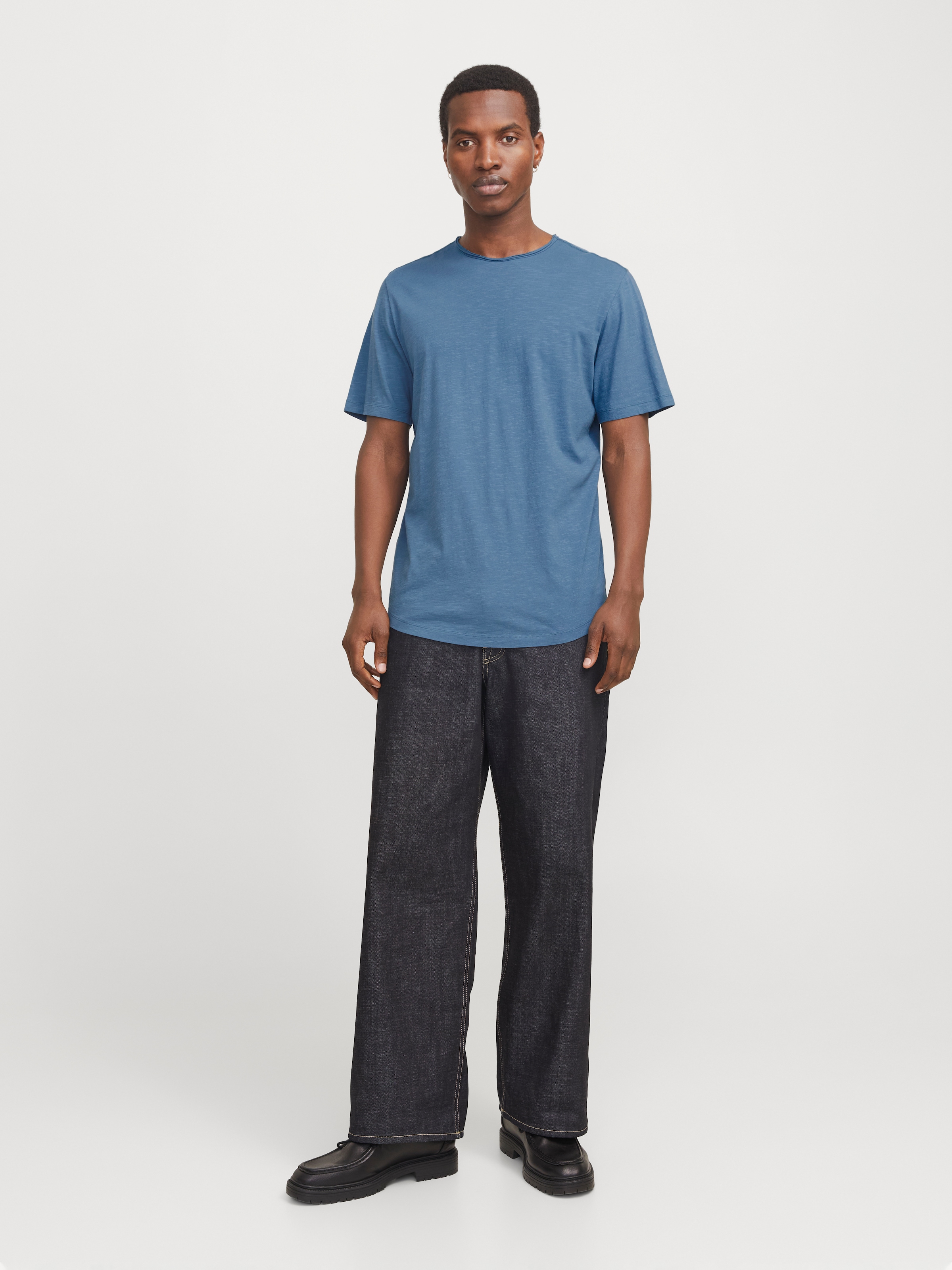 Jack & Jones Rundhalsshirt »JJEBASHER TEE O-NECK SS NOOS«, mit Rundhalsausschnitt