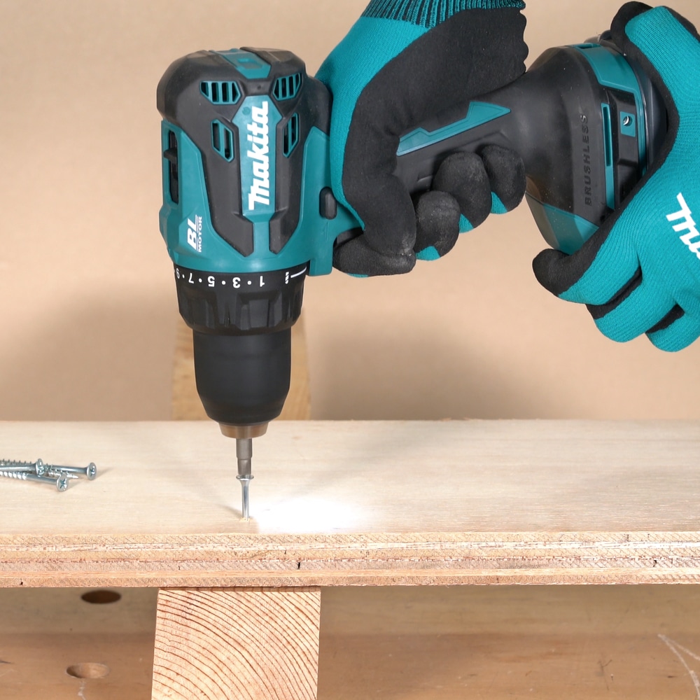 Makita Akku-Bohrschrauber »»DDF490RFJ« 18V, Inkl. 2x 3Ah Akku und Ladegerät« max. 65 Nm, 0-1.900 min⁻¹, 13 mm,  leistungsstarker & bürstenloser Bohrschrauber mit 65 Nm Drehmoment