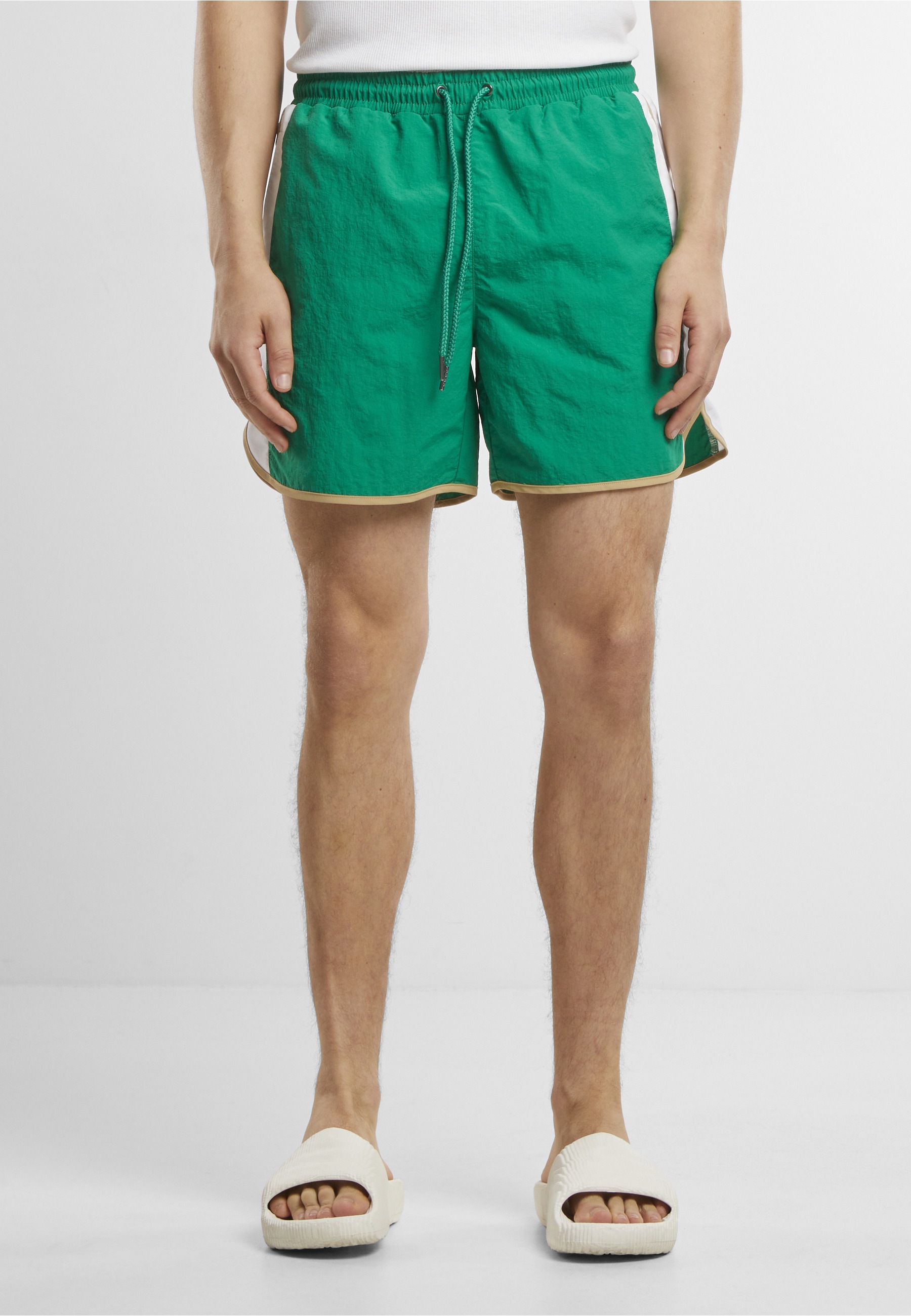 URBAN CLASSICS Badeshorts »Urban Classics Retro Look Swim Shorts«