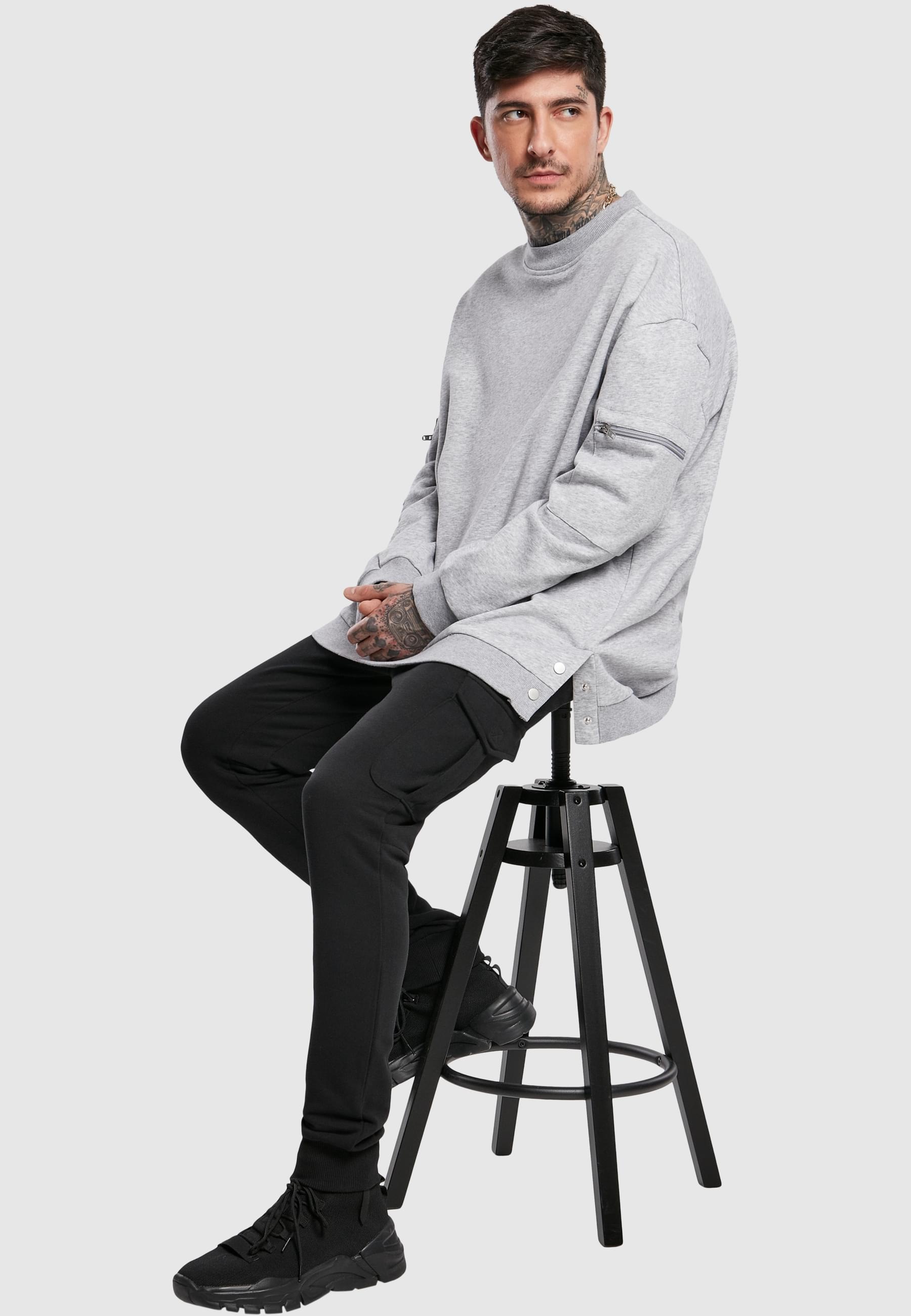 URBAN CLASSICS Rundhalspullover »Urban Classics Herren Training Terry Crew«, (1 tlg.)