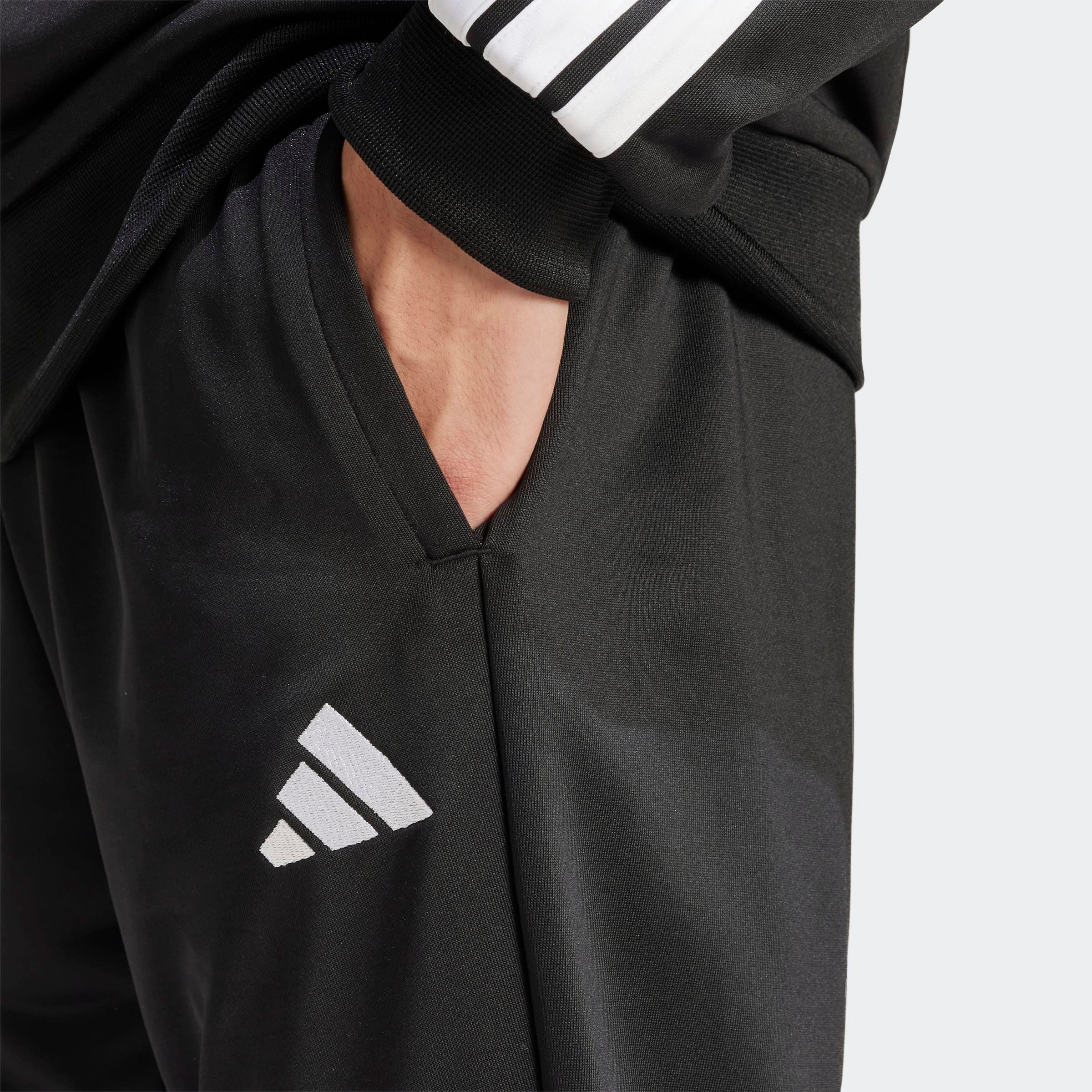 adidas Sportswear Trainingsanzug »M 3S FT TT TS« 2 tlg. zweiteiliges Set, aus French-Terry-Material, mit Rippdetails