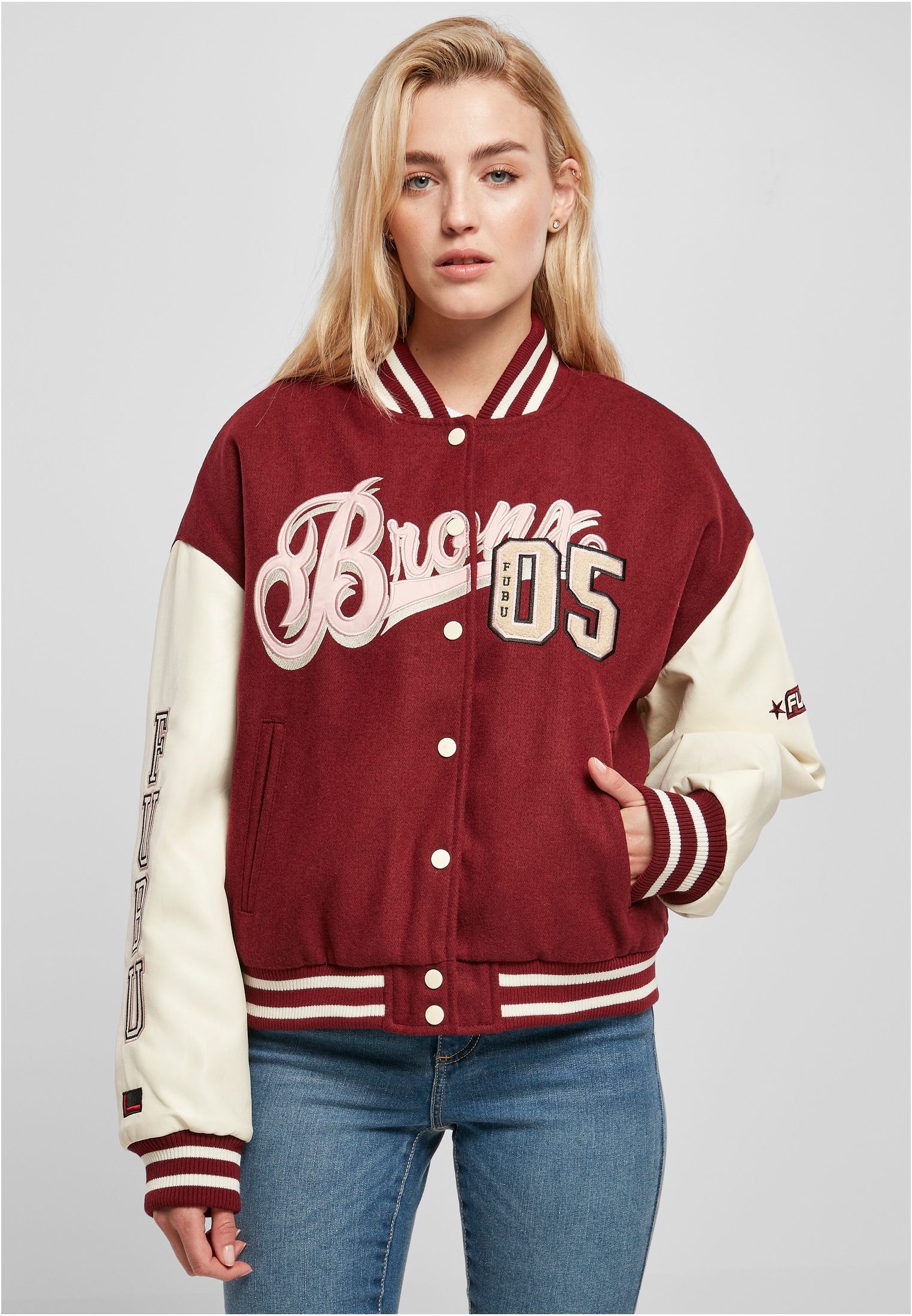 Fubu Collegejacke "Fubu Damen FW224-006-1 City 05 Varsity Jacket bordeaux/offwhite", (1 St.), ohne Kapuze