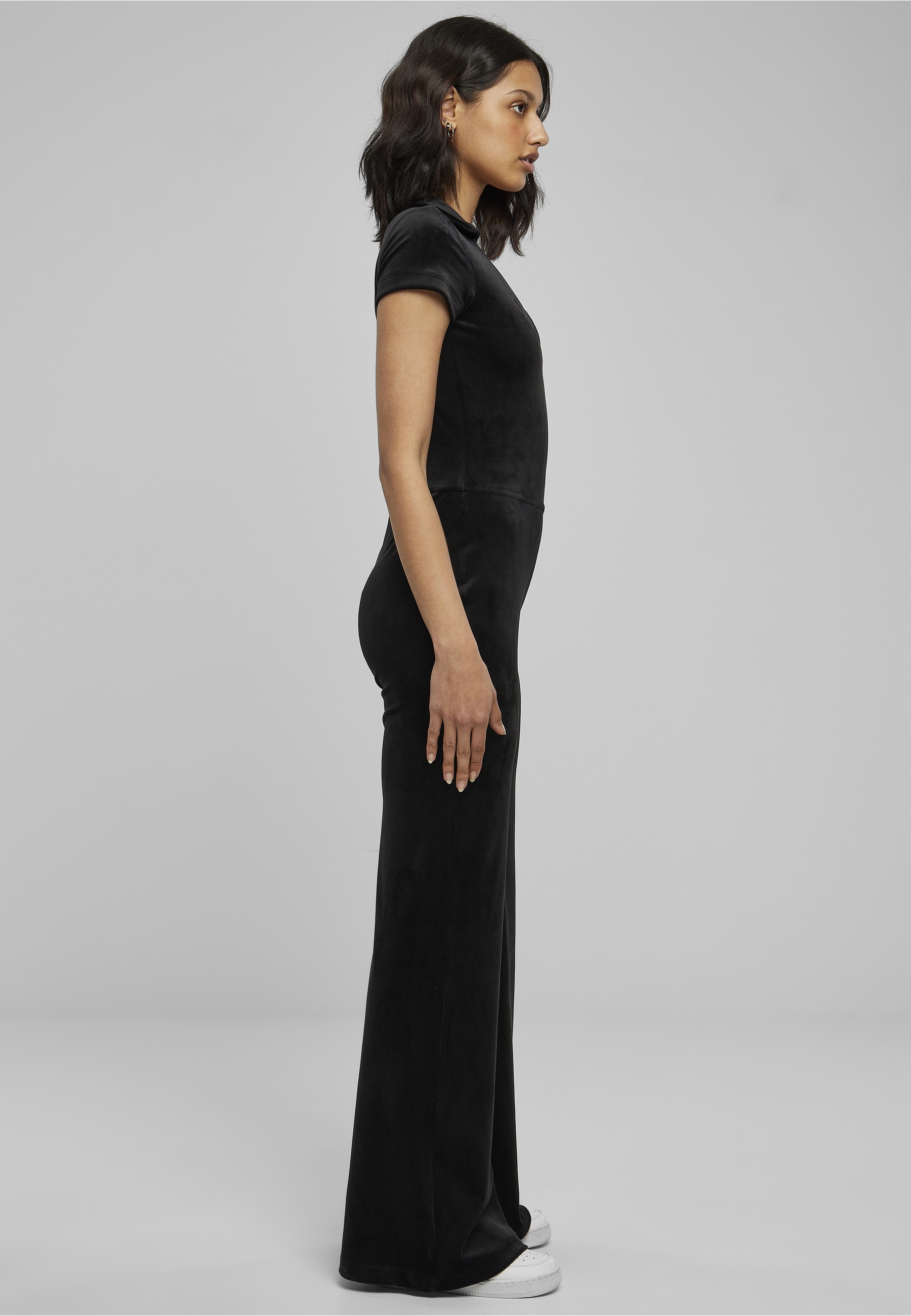 URBAN CLASSICS Jumpsuit »Urban Classics Damen Ladies Velvet Jumpsuit« 1 Stk.