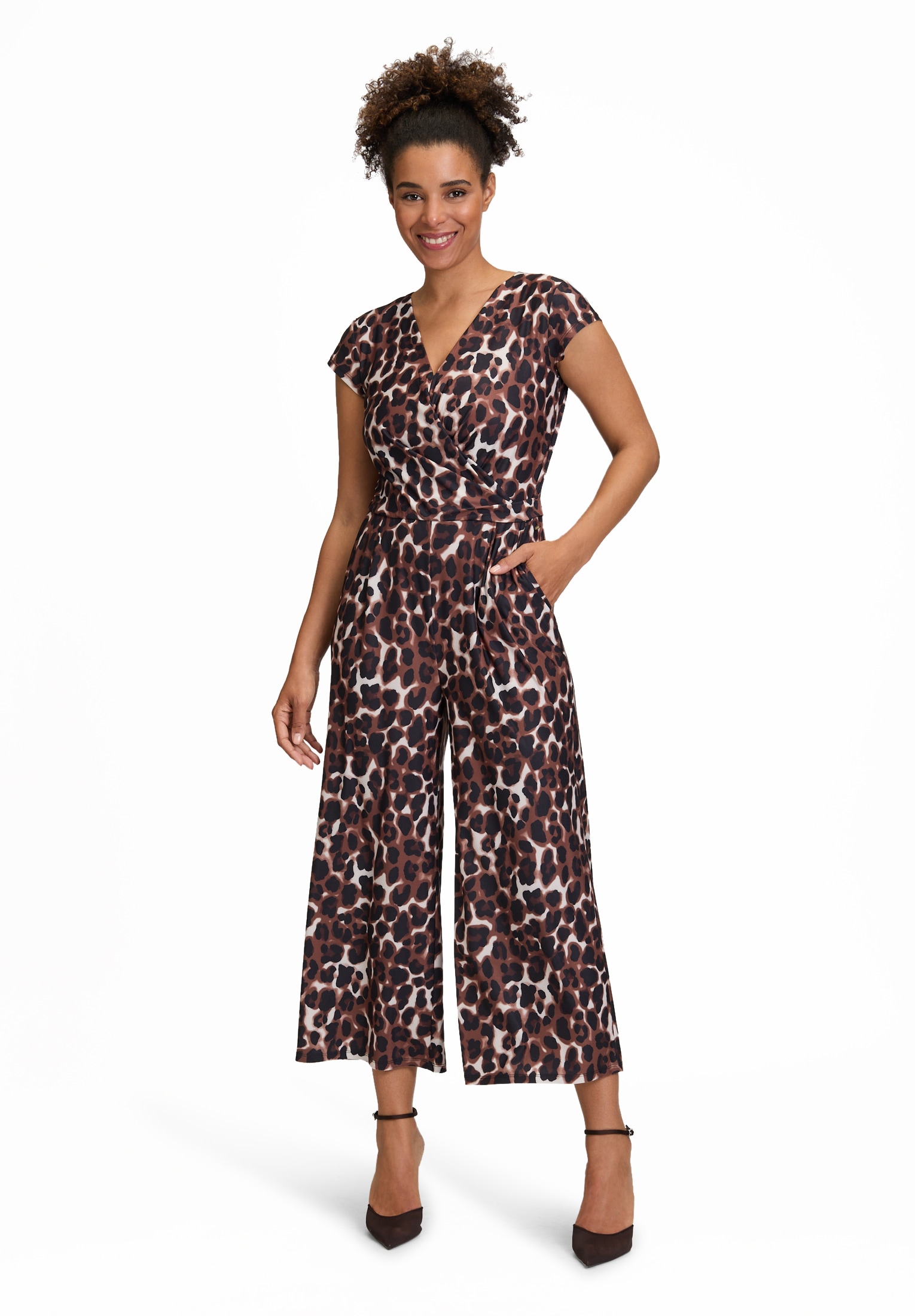 Betty&Co Overall "Damen Jumpsuit kurzarm" 1 tlg. Falten günstig online kaufen