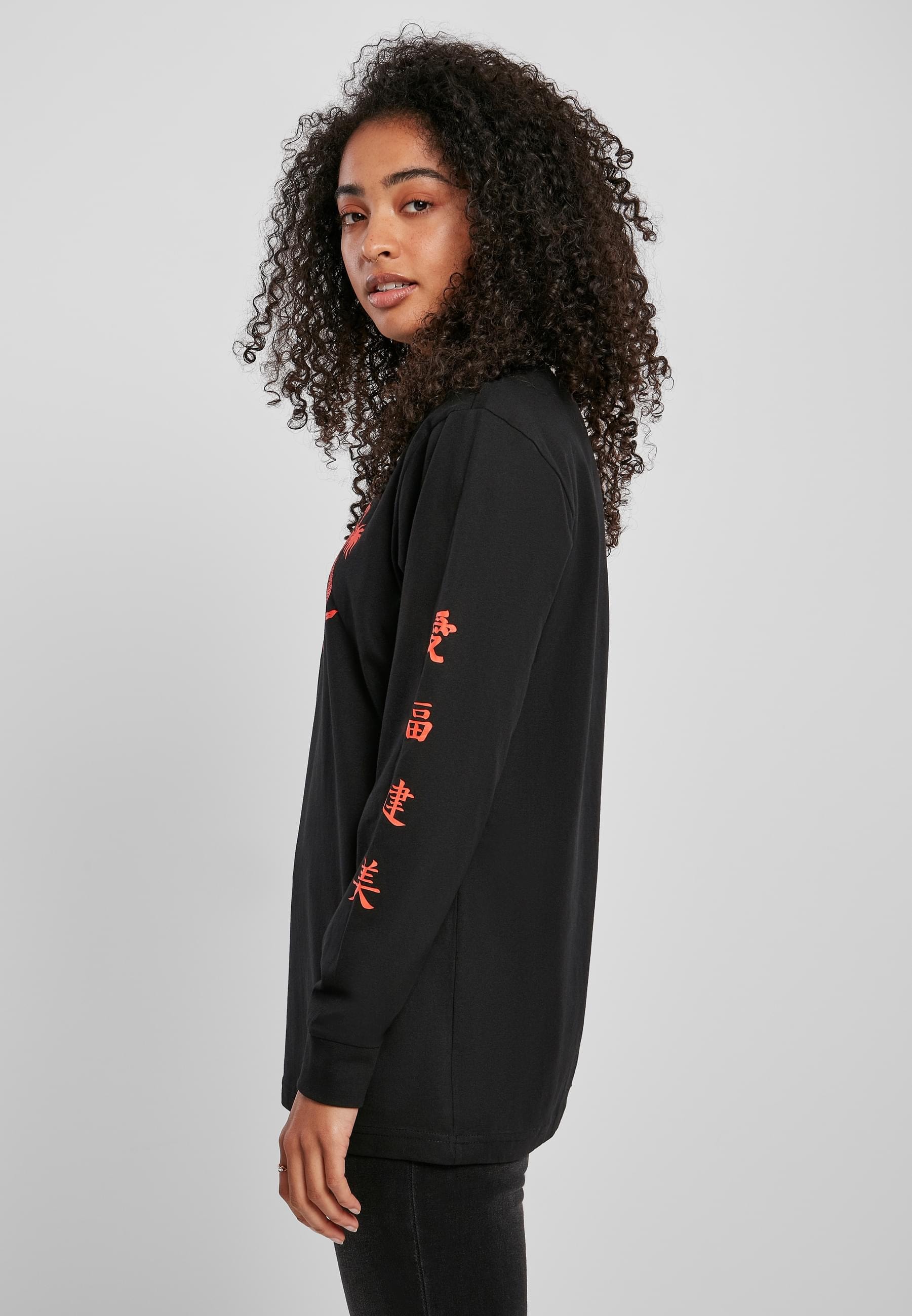 MisterTee Longsleeve »MisterTee Damen Ladies Chinese Letters Longsleeve«, (1 tlg.)