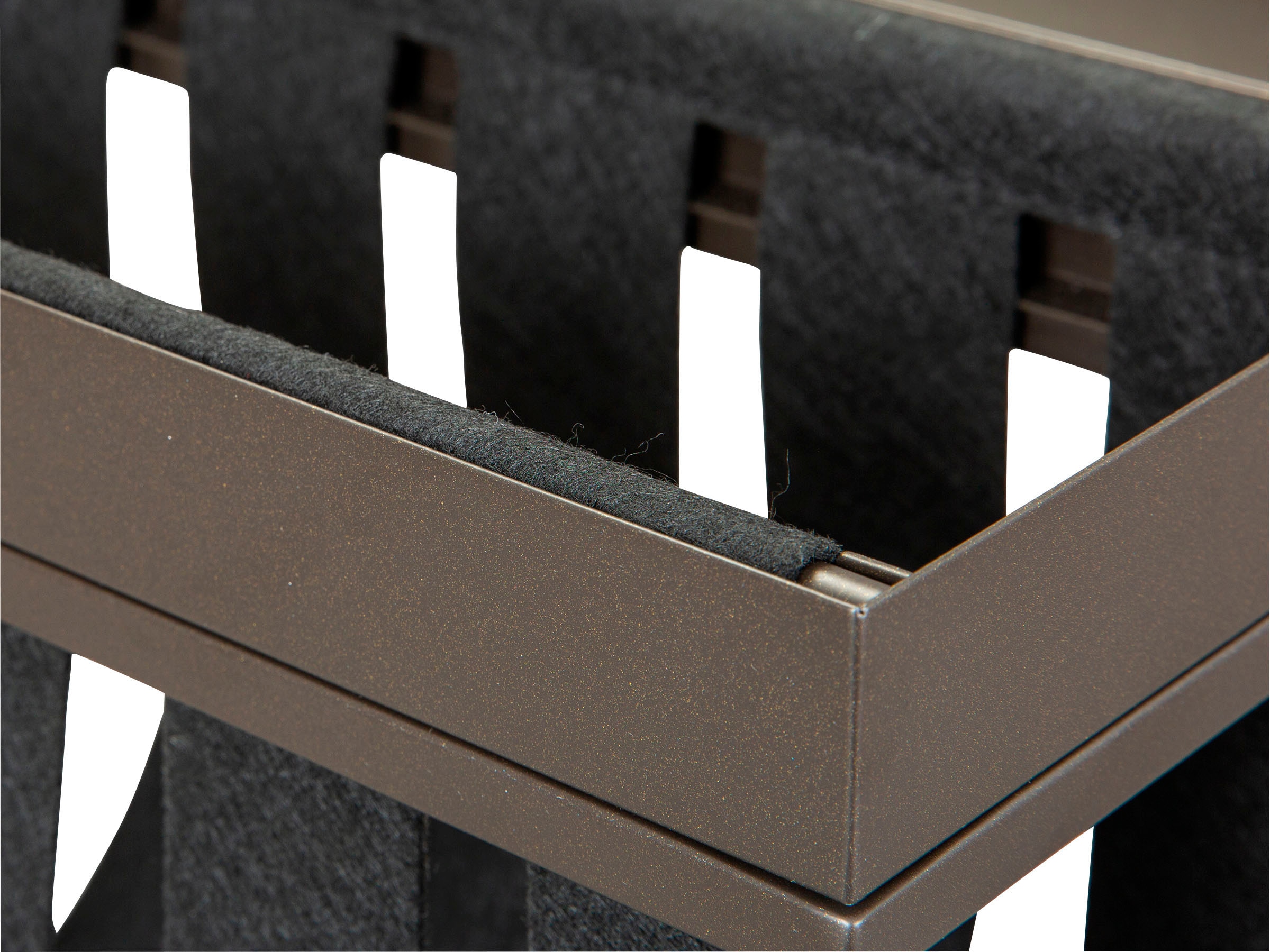 Inter Link Beistelltisch »Club NY, Magazinenständer, Metall & Filz, modernes Design, Ablagetisch« Wohnzimmertisch mit praktischem Ablagefach, BxTxH: 35 x 35 x 40 cm