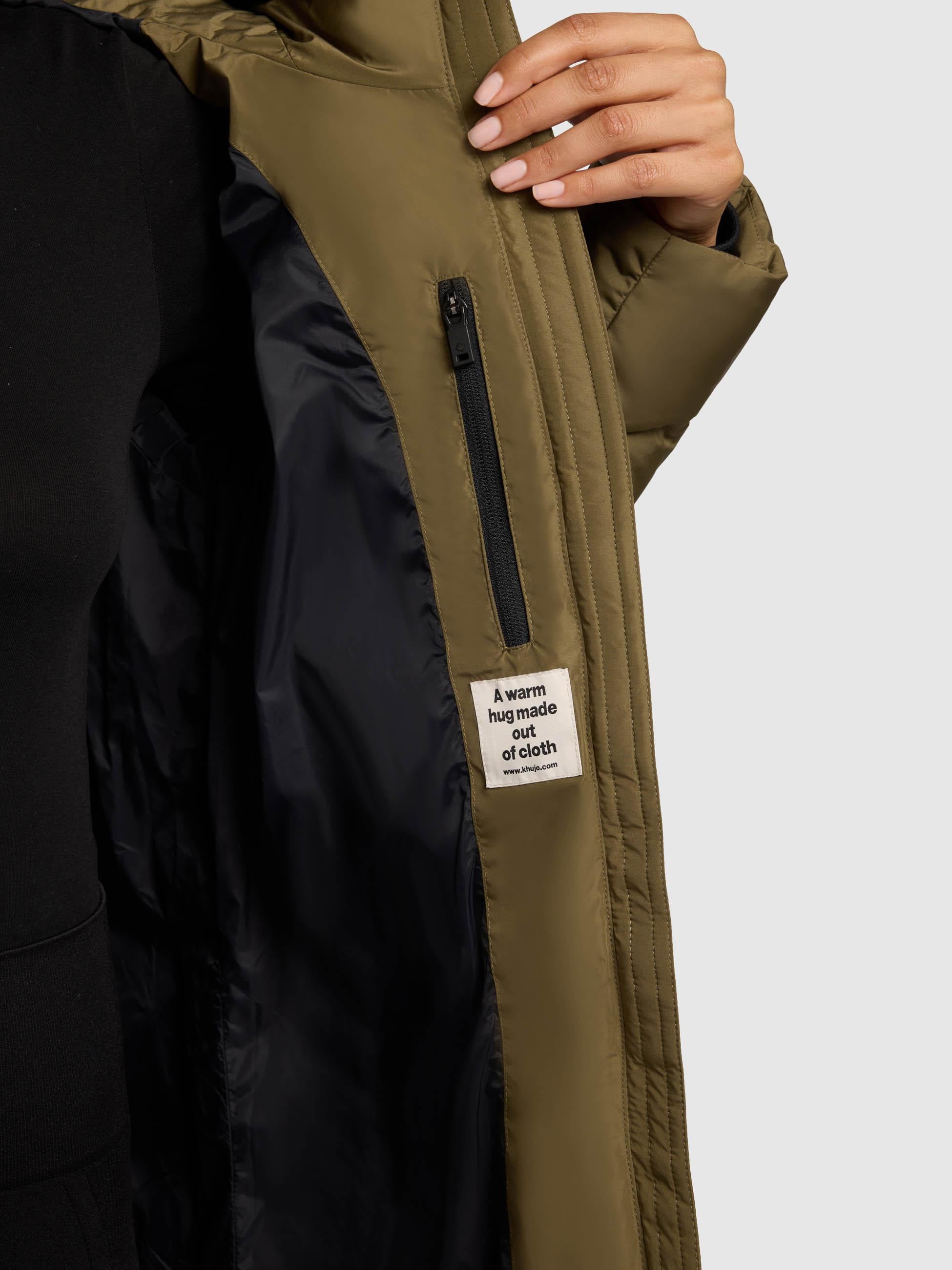 khujo Steppmantel »Jilias5-YM«, warmer Damen Wintermantel mit Kapuze und großen Taschen