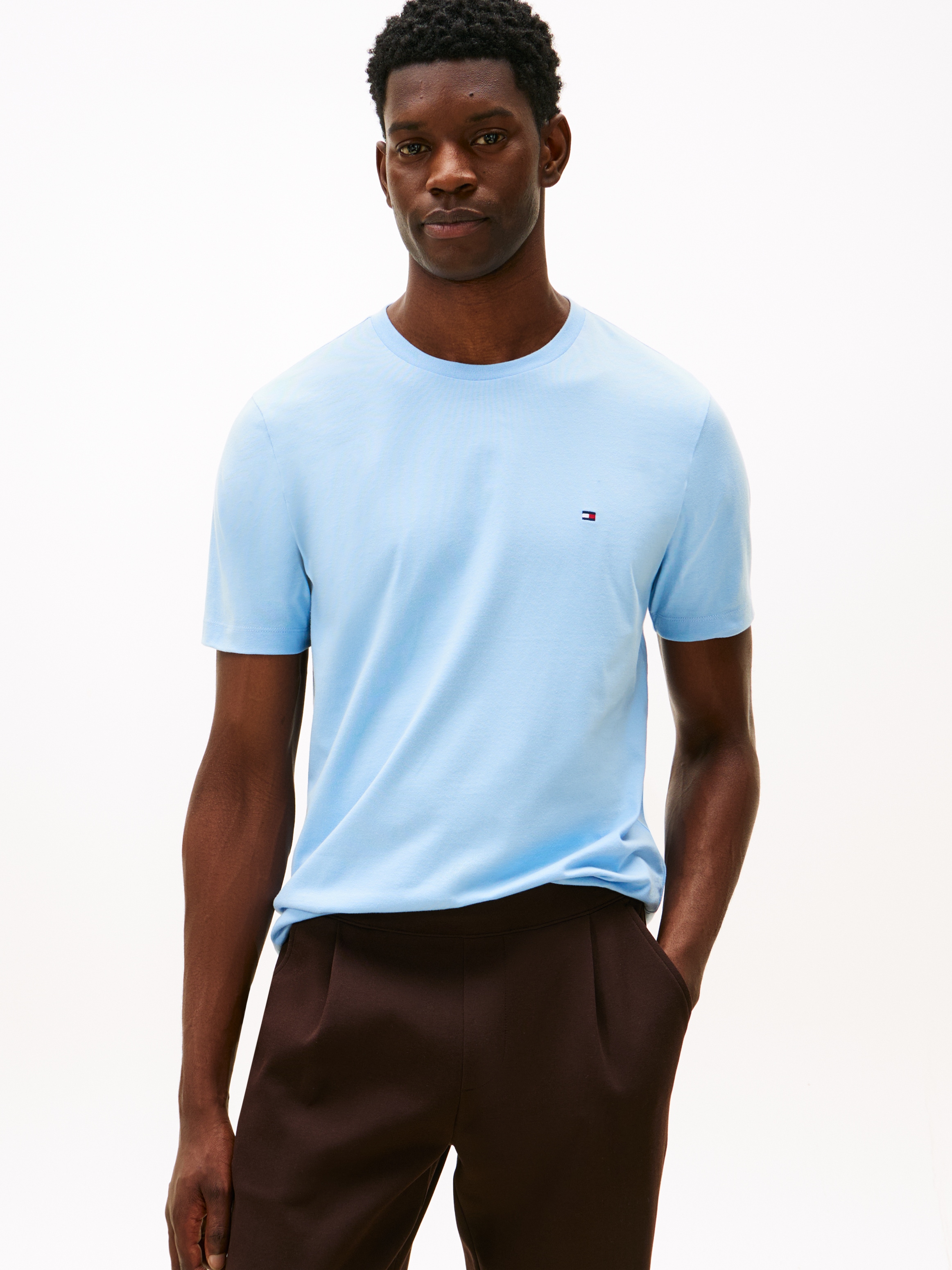 Tommy Hilfiger T-Shirt "ESSENTIAL REG FIT SOLID TEE mit Stickerei und Rundh günstig online kaufen