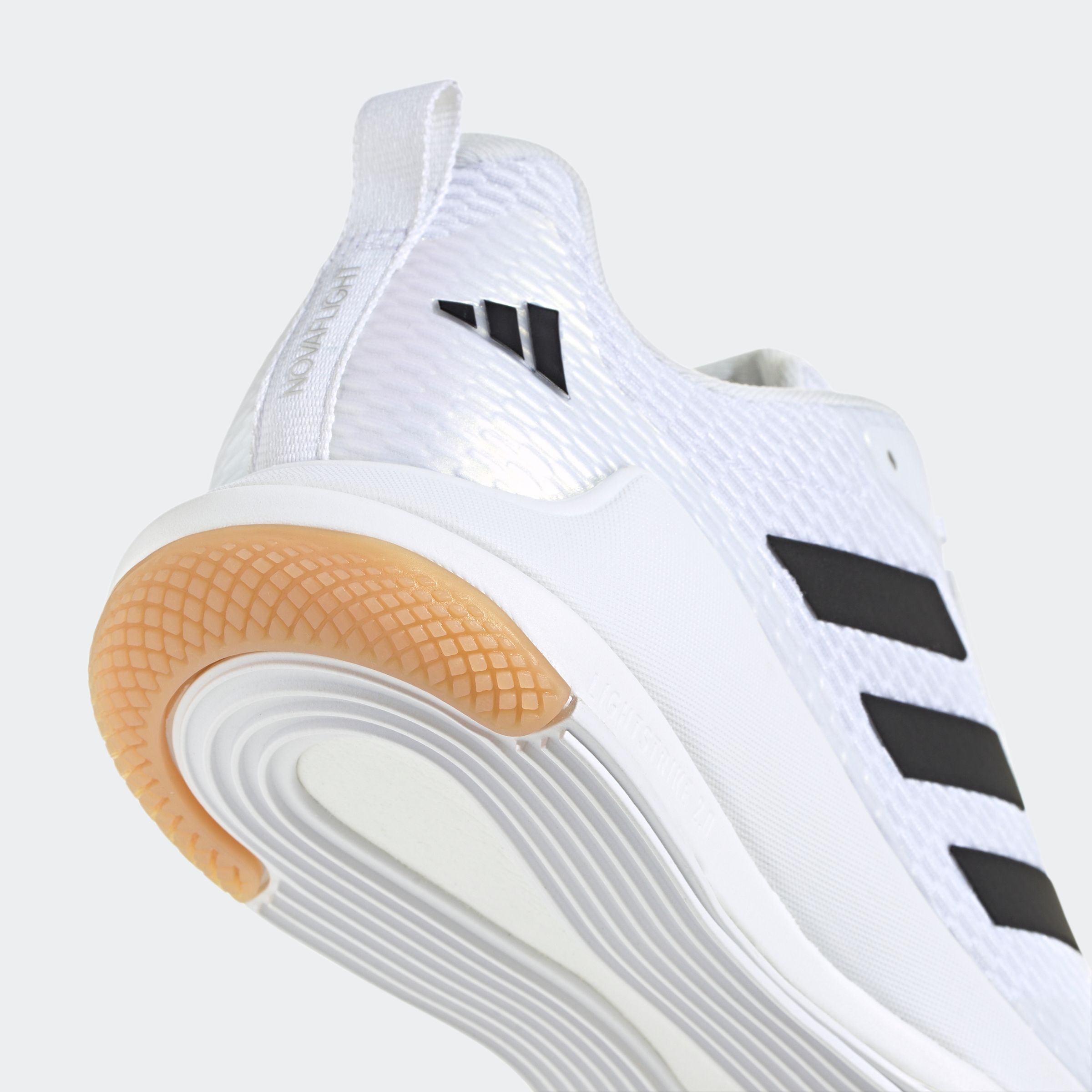 adidas Performance Hallenschuh »NOVAFLIGHT 2 INDOOR«, besonders geeignet für Volleyball
