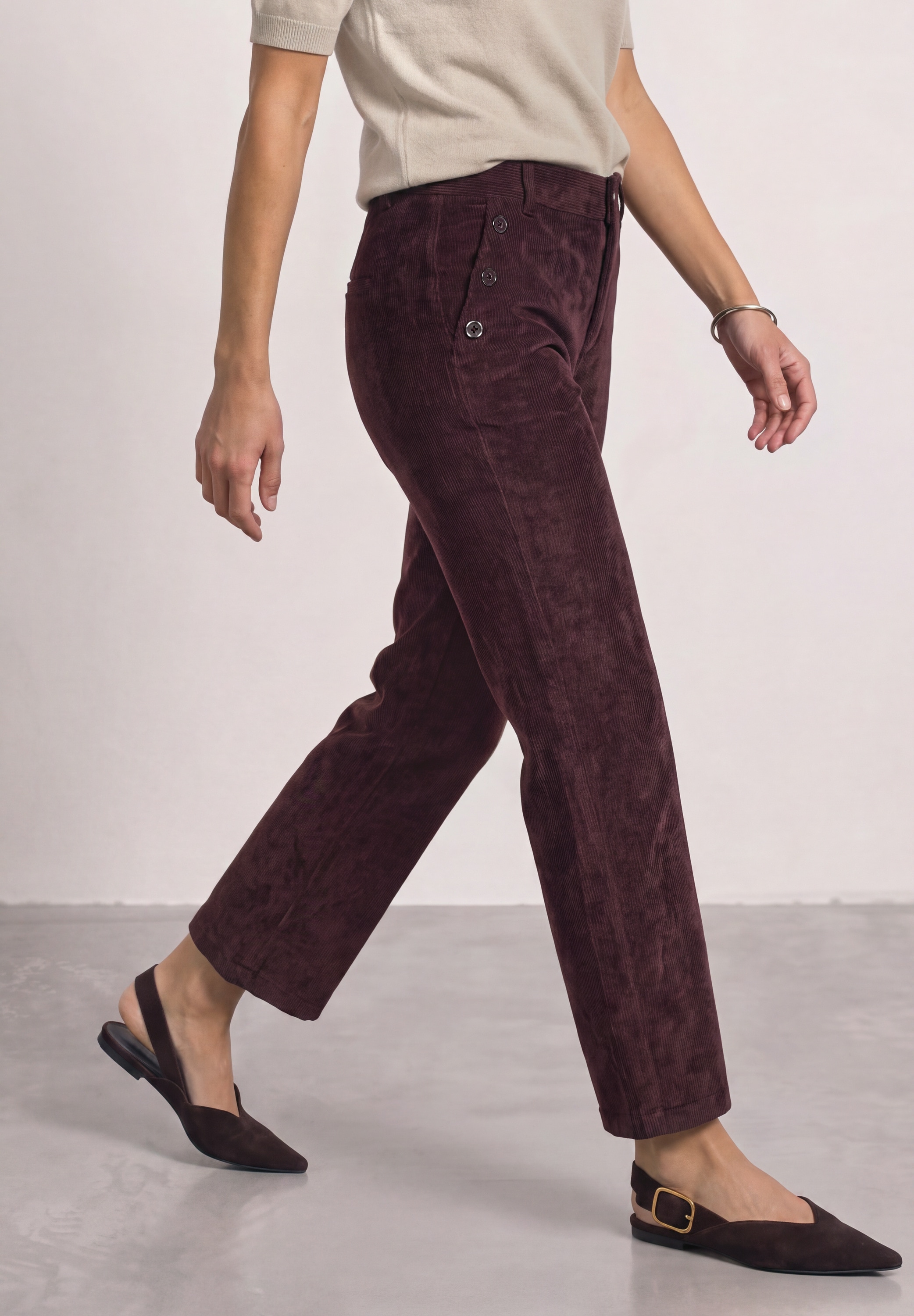 STREET ONE "Style Amalia" Streight Leg mit Zierknöpfen
