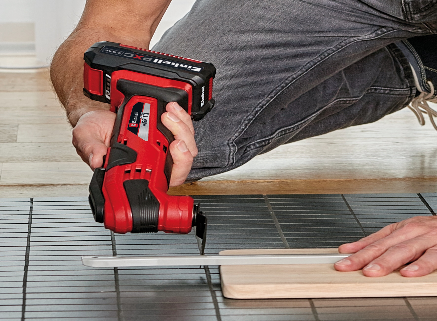 Einhell Akku-Multifunktionswerkzeug »VARRITO + 2,5Ah St.-Kit«, (Set), inkl. Akku und Ladegerät