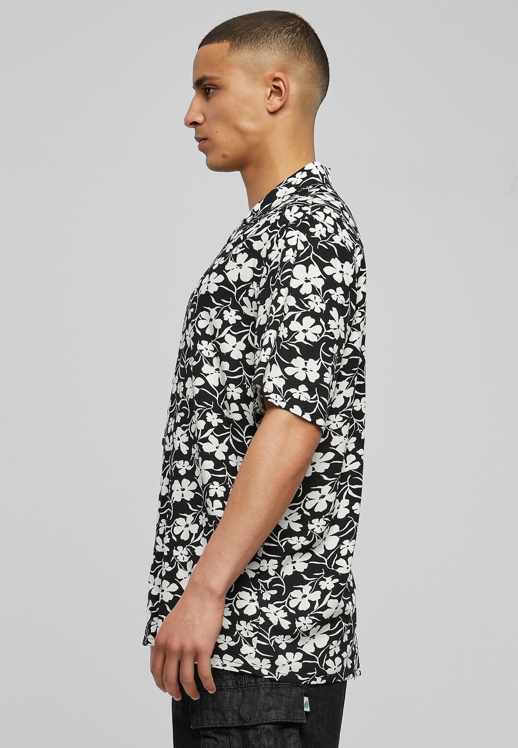 URBAN CLASSICS Kurzarmhemd »Urban Classics Herren Viscose AOP Resort Shirt«, (1 tlg.)
