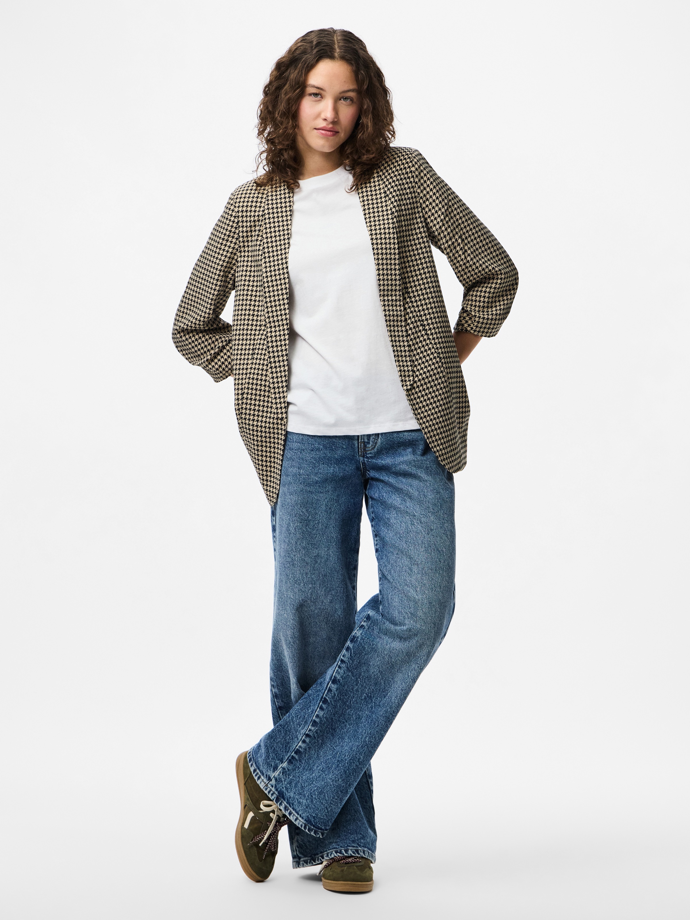 Thumbnail - pieces Blusenblazer "PCBOSELLA 3/4 PRINTED BLAZER NOOS" mit 3/4 Ärmel