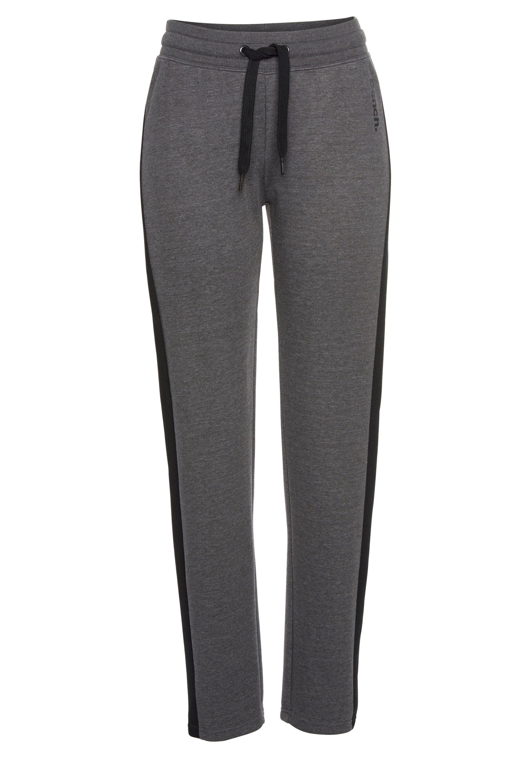 Bench. Loungewear Sweathose, mit Seitenstreifen und schmalem Bein, Loungean günstig online kaufen
