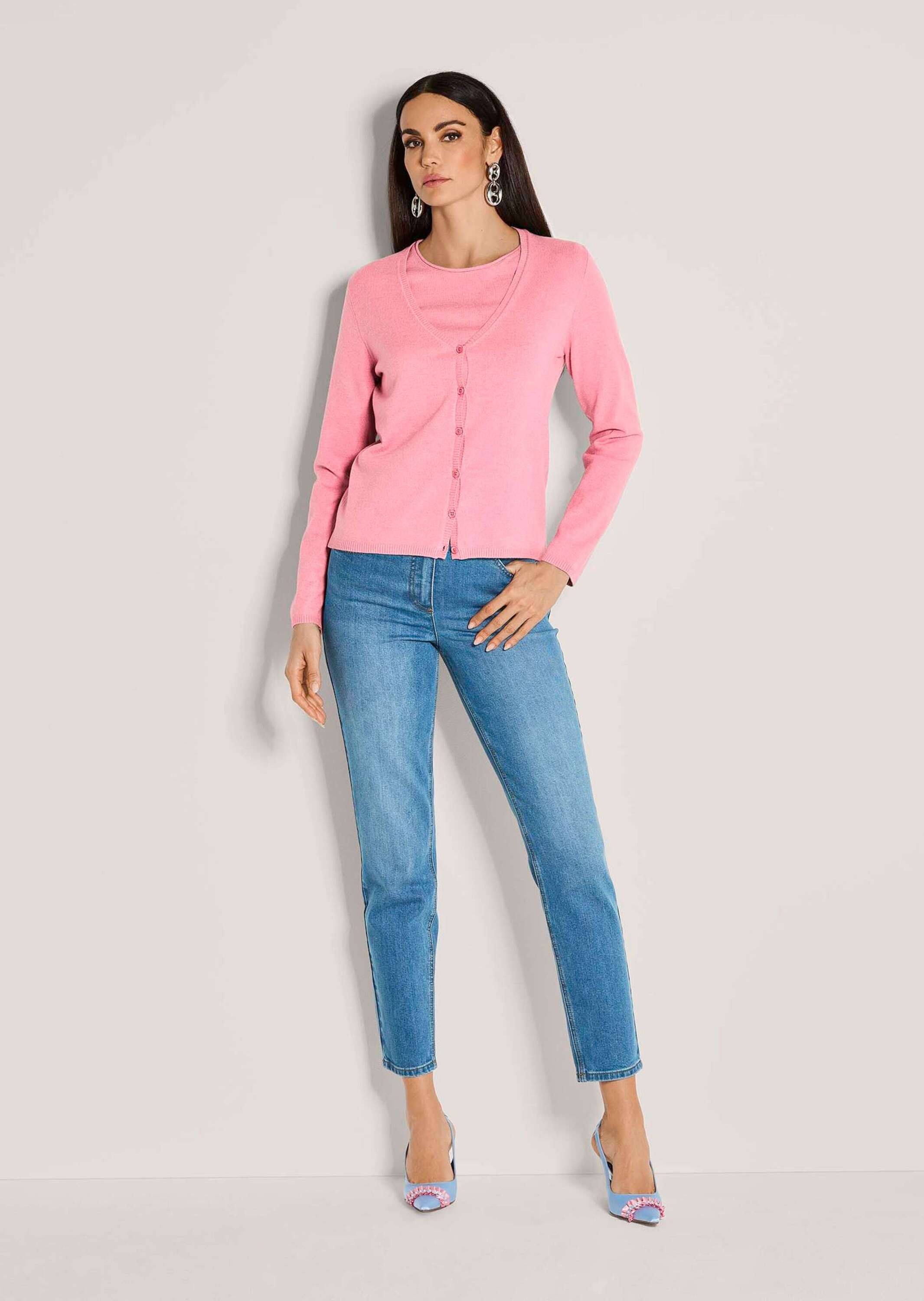 Thumbnail - MADELEINE 2-in-1-Strickjacke "Twinset Basic Strickjacke mit Halbarmpullover"