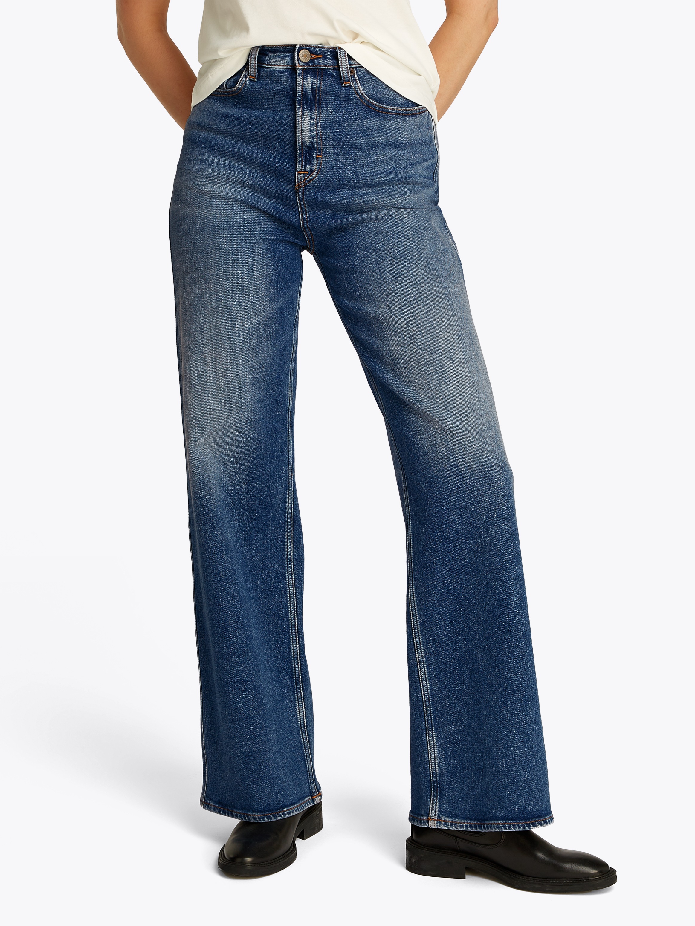 Tommy Jeans Weite Jeans "Claire High Rise", mit Logo-Badge günstig online kaufen