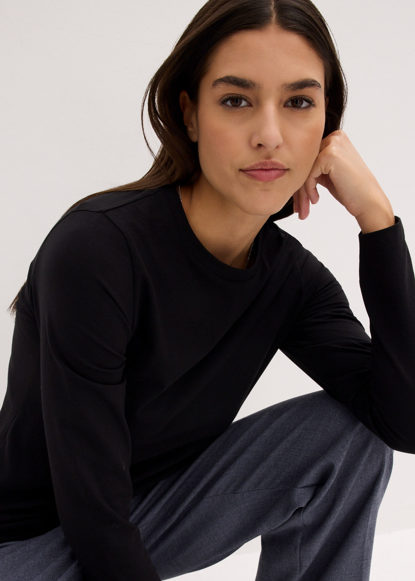 bonprix Langarmshirt »Langarmshirt mit reiner Baumwolle (2er Pack)« Packung, 2, 2 Stk. im 2er Pack  mit Rundhalsausschnitt