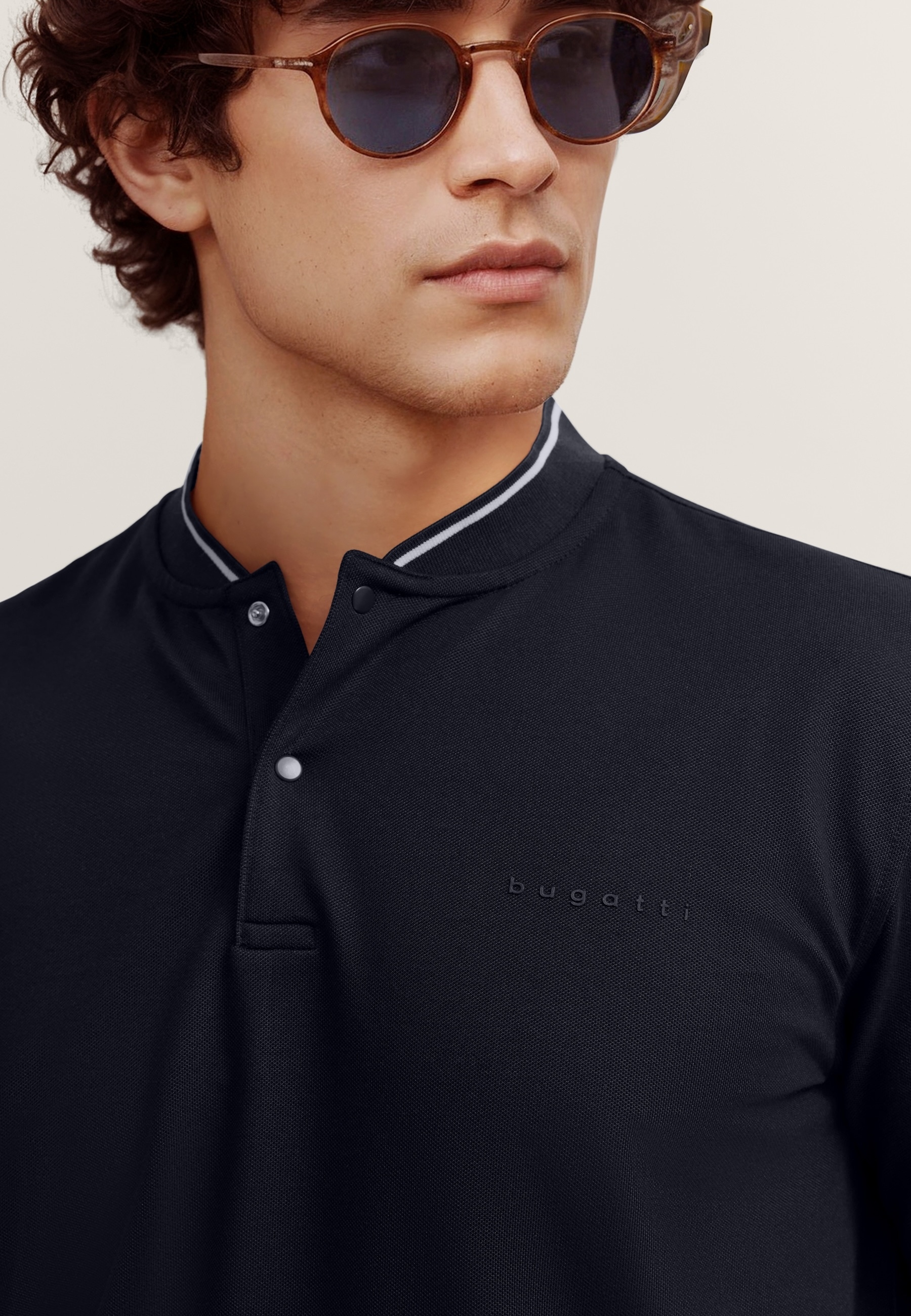 bugatti Poloshirt mit einem Collegekragen