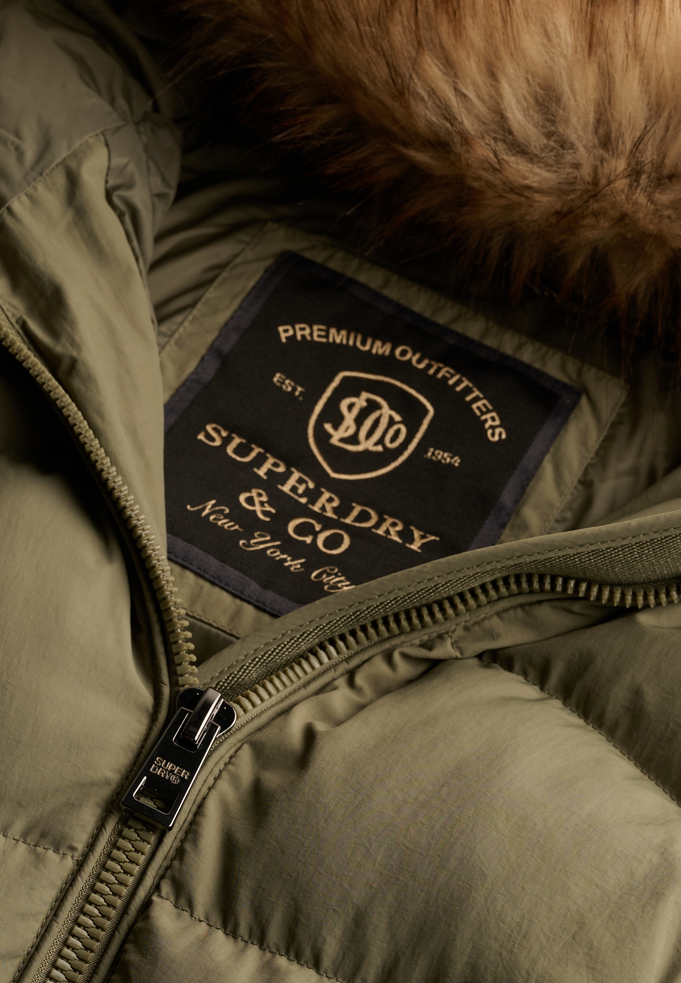 Superdry Steppjacke »HOODED FAUX FUR FUJI LONGLINE« mit Kapuze Kunstfaser, slim fit