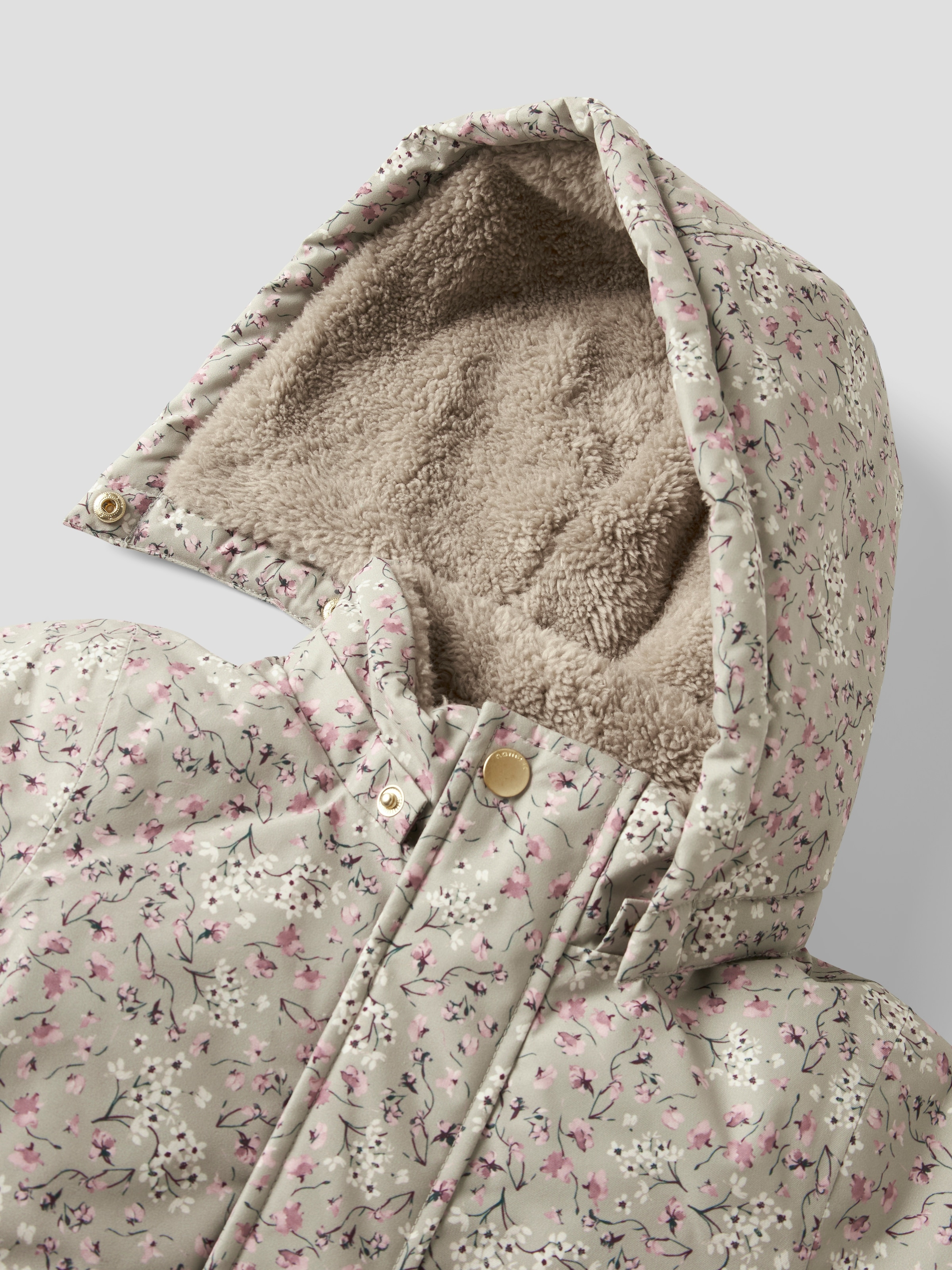 Name It Outdoorjacke »NMFSNOW05 JACKET AOP 1FO« mit Kapuze reflektierende Details, wasserdicht, winddicht, atmungsaktiv