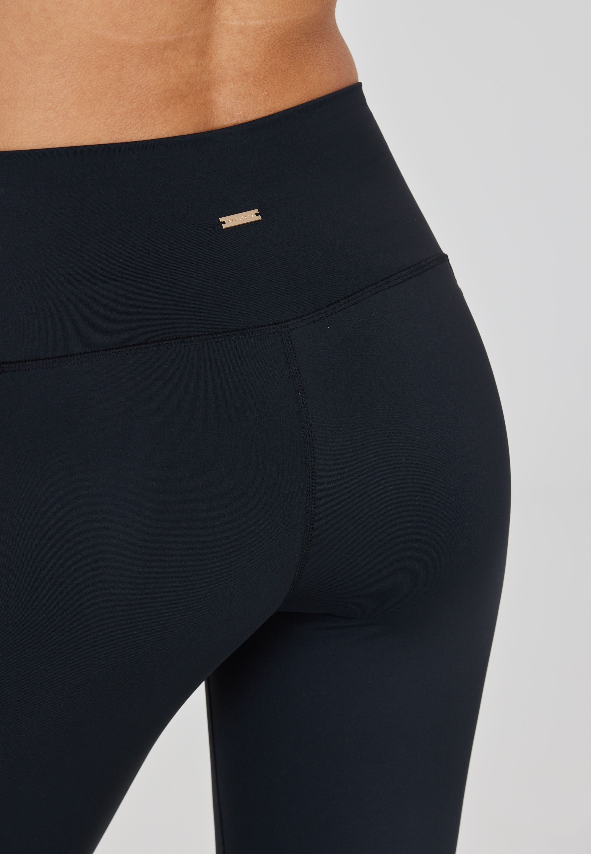 ATHLECIA Trainingstights »Aliya«, im stretchy Design mit flachen Nähten
