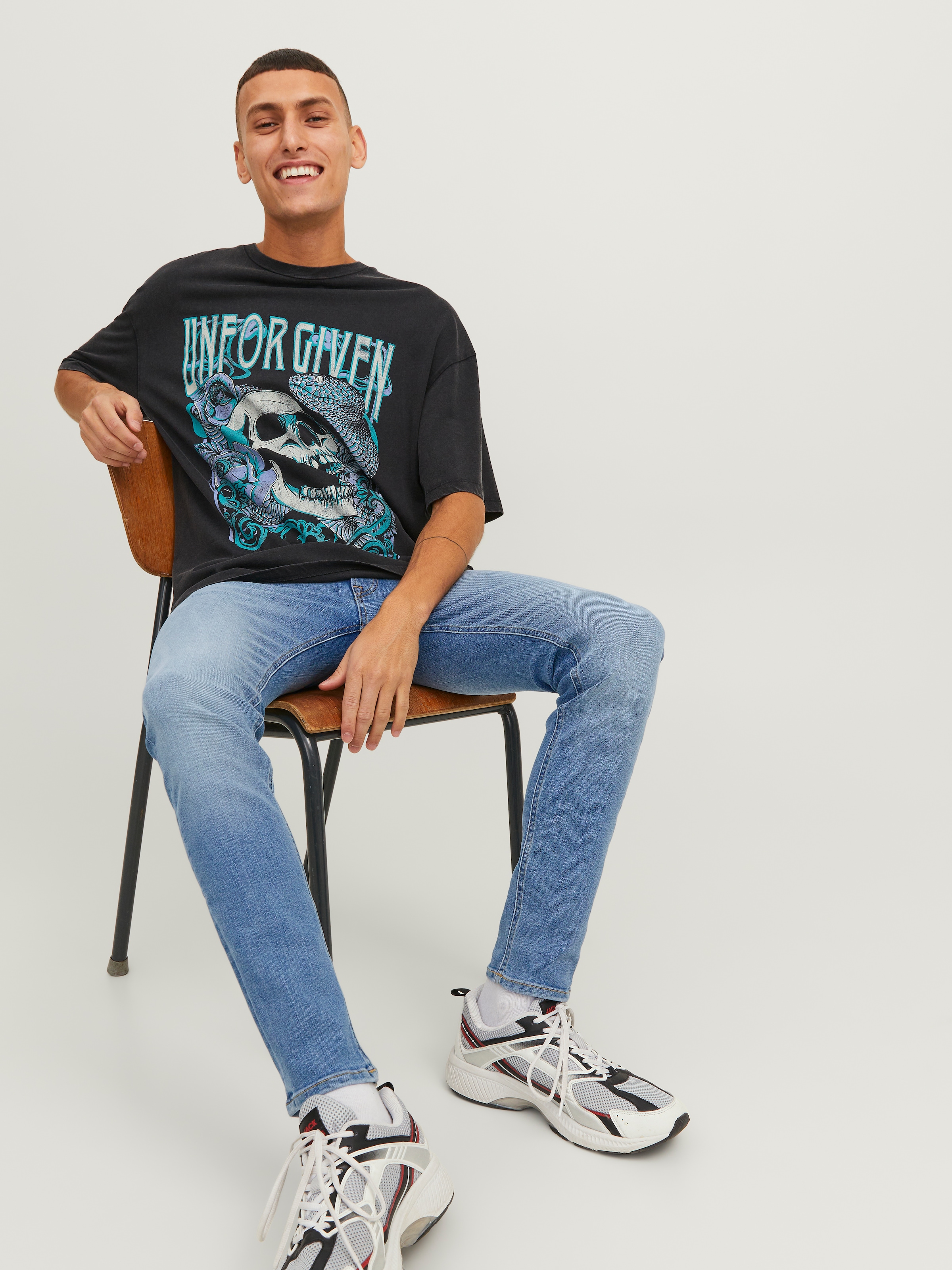 Jack & Jones Skinny-fit-Jeans »JJILIAM  Skinny Jeans mit Used-Waschung für schlanke Silhouette« Abriebeffekte, modisch, skinny fit, Baumwollmischung,