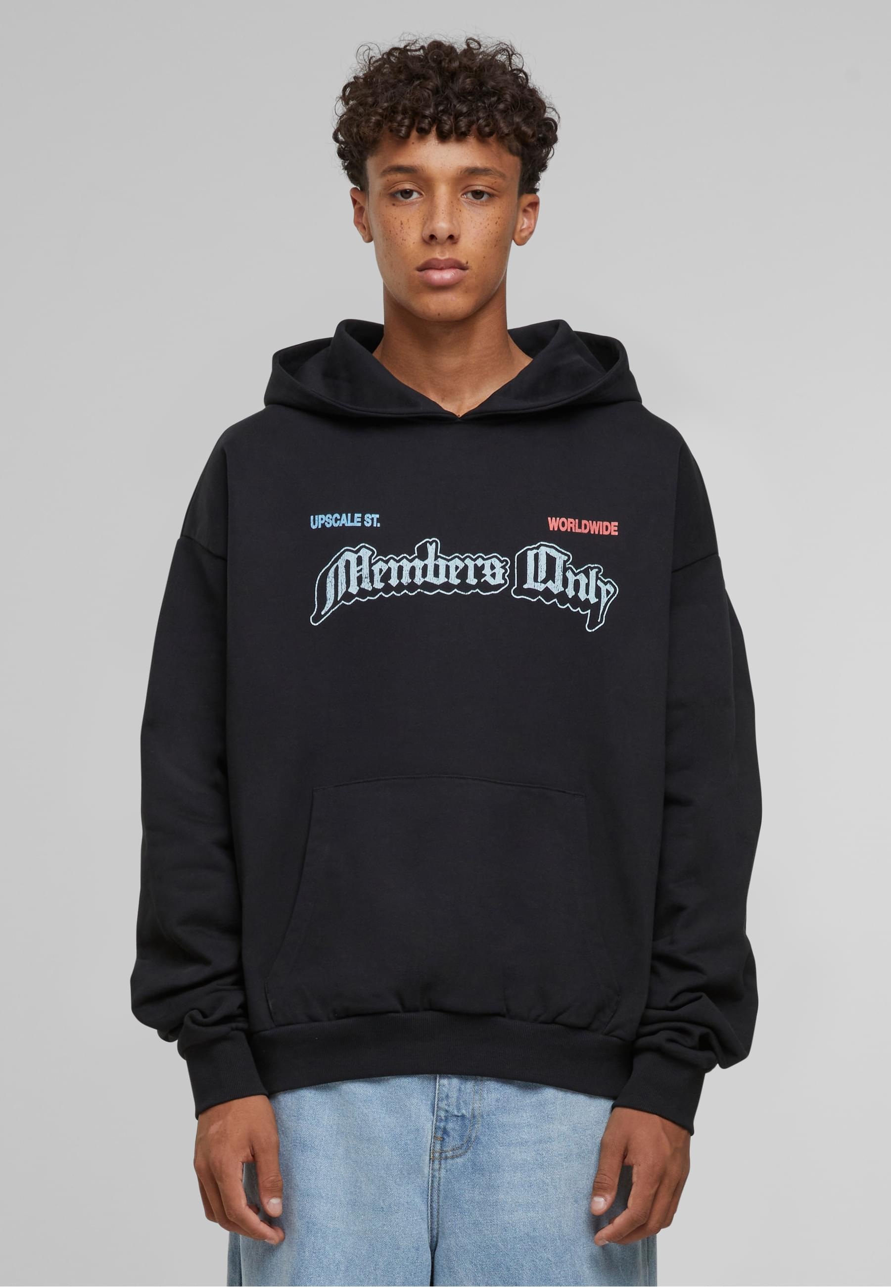 Upscale by Mister Tee Kapuzensweatshirt »Upscale by Mister Tee Only Members Oversize Hoody«, (1 tlg.)