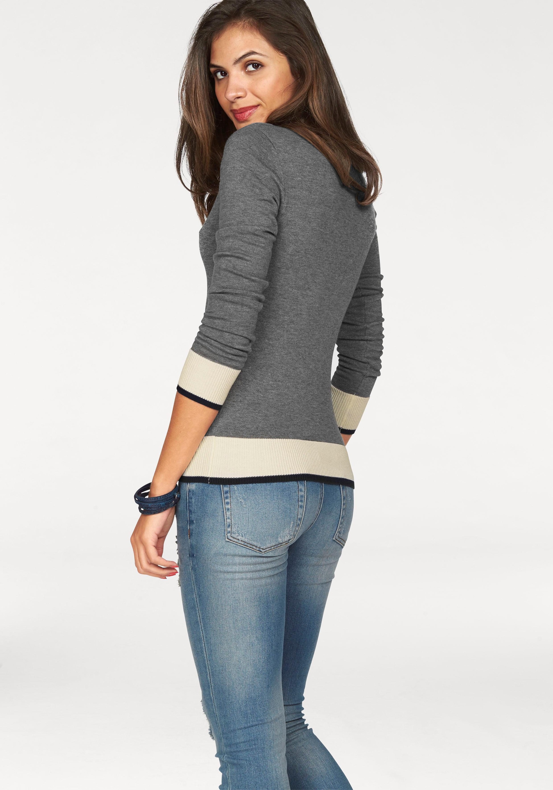 AJC Rollkragenpullover in enger Form mit Farbkontrasten günstig online kaufen