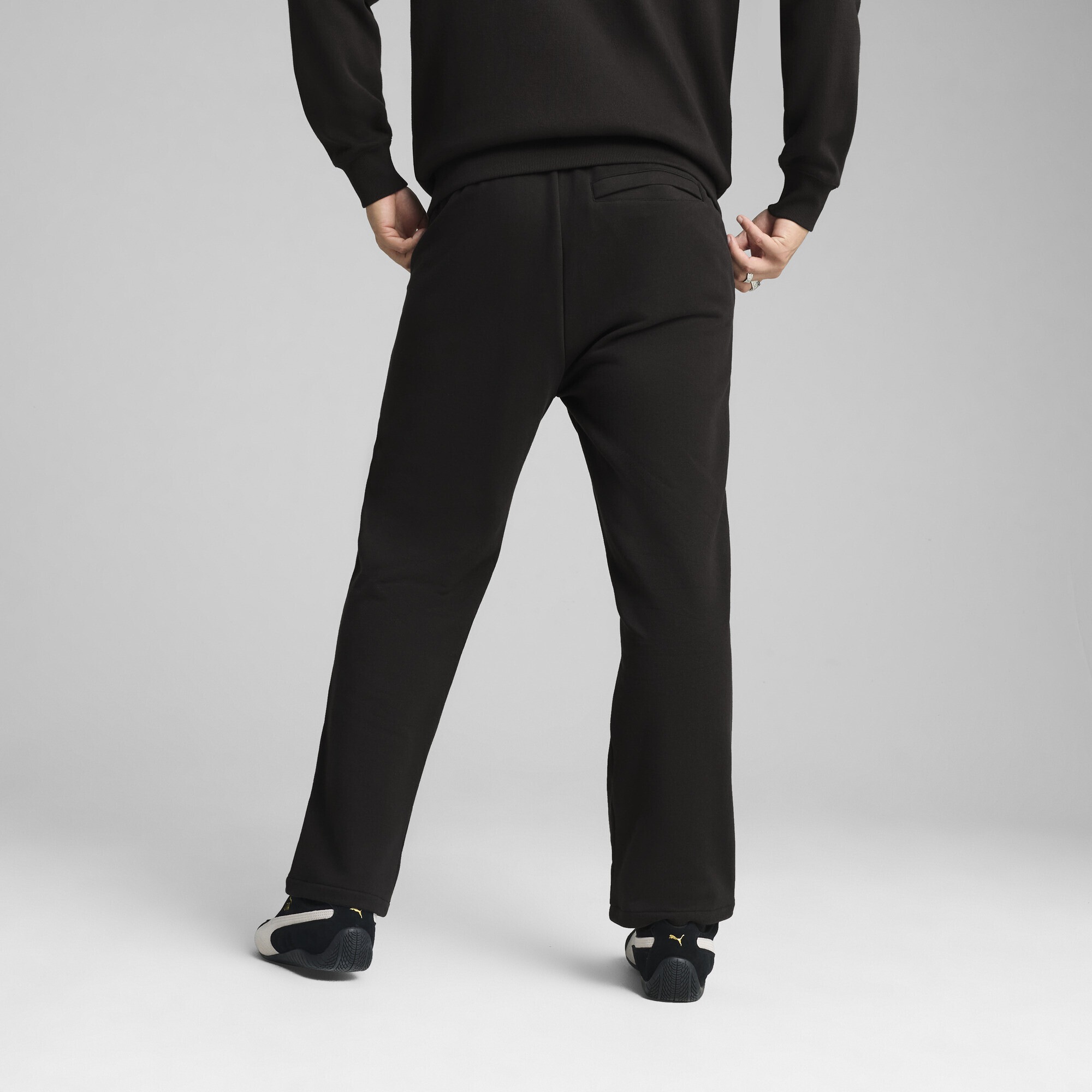 PUMA Sporthose »WARDROBE ESS Relaxed Jogginghose Herren«