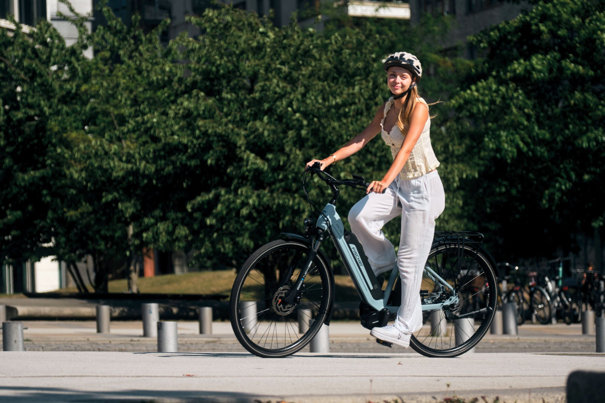 FISCHER Fahrrad »CITA 2404 688 43« 7 Gang Shimano NEXUS Schaltwerk Mittelmotor mit Akku-Ladegerät;mit Werkzeug, 