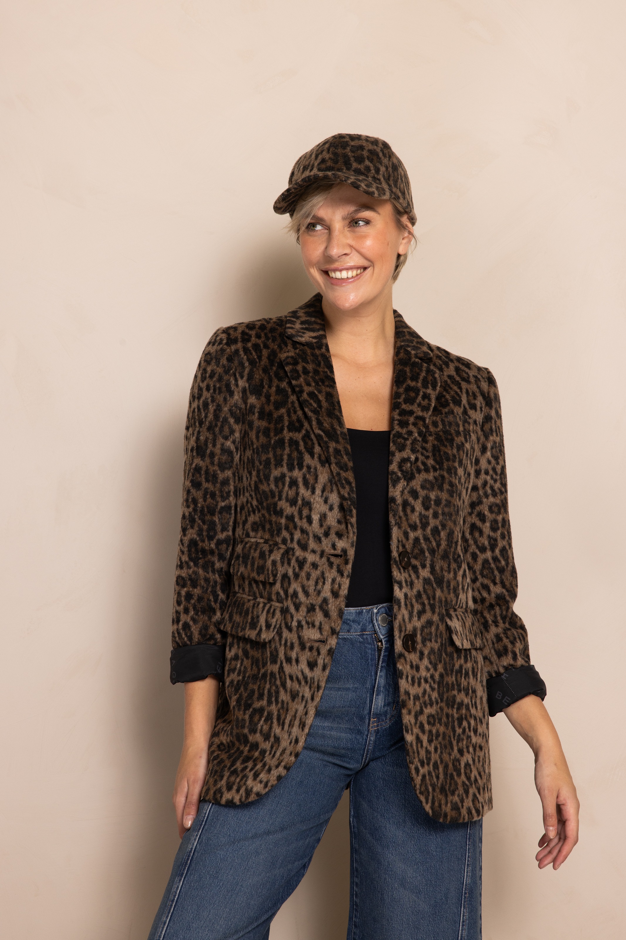 Zhrill Jackenblazer "ZHELLIE" Fake Fur, mit Animal-Leo-Print günstig online kaufen