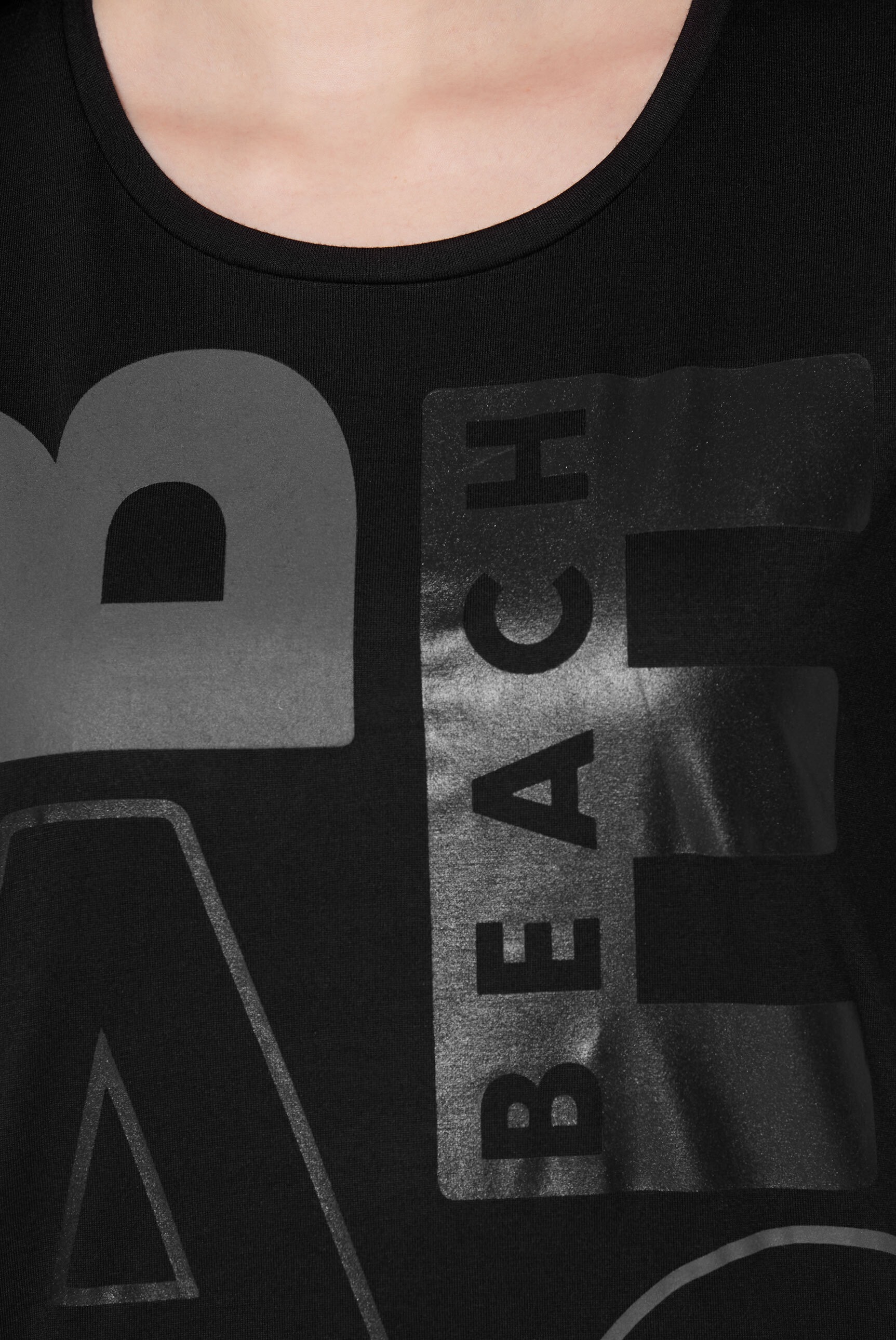 SOCCX Rundhalsshirt, mit längerer Rückenpartie
