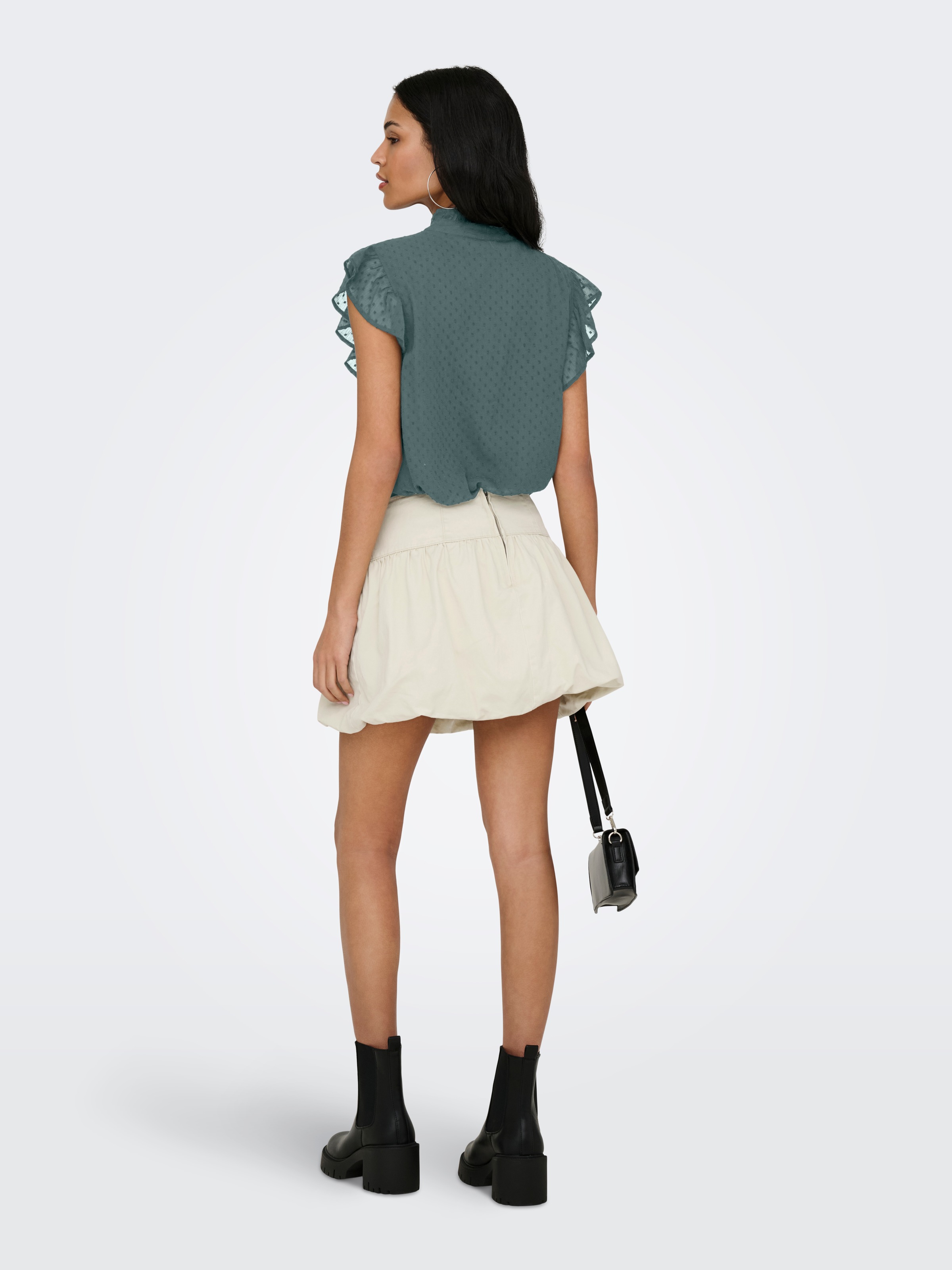 ONLY Spitzenbluse "ONLLANDAU DOBBY FRILL V-NECK TOP WVN" Kunstfaser günstig online kaufen