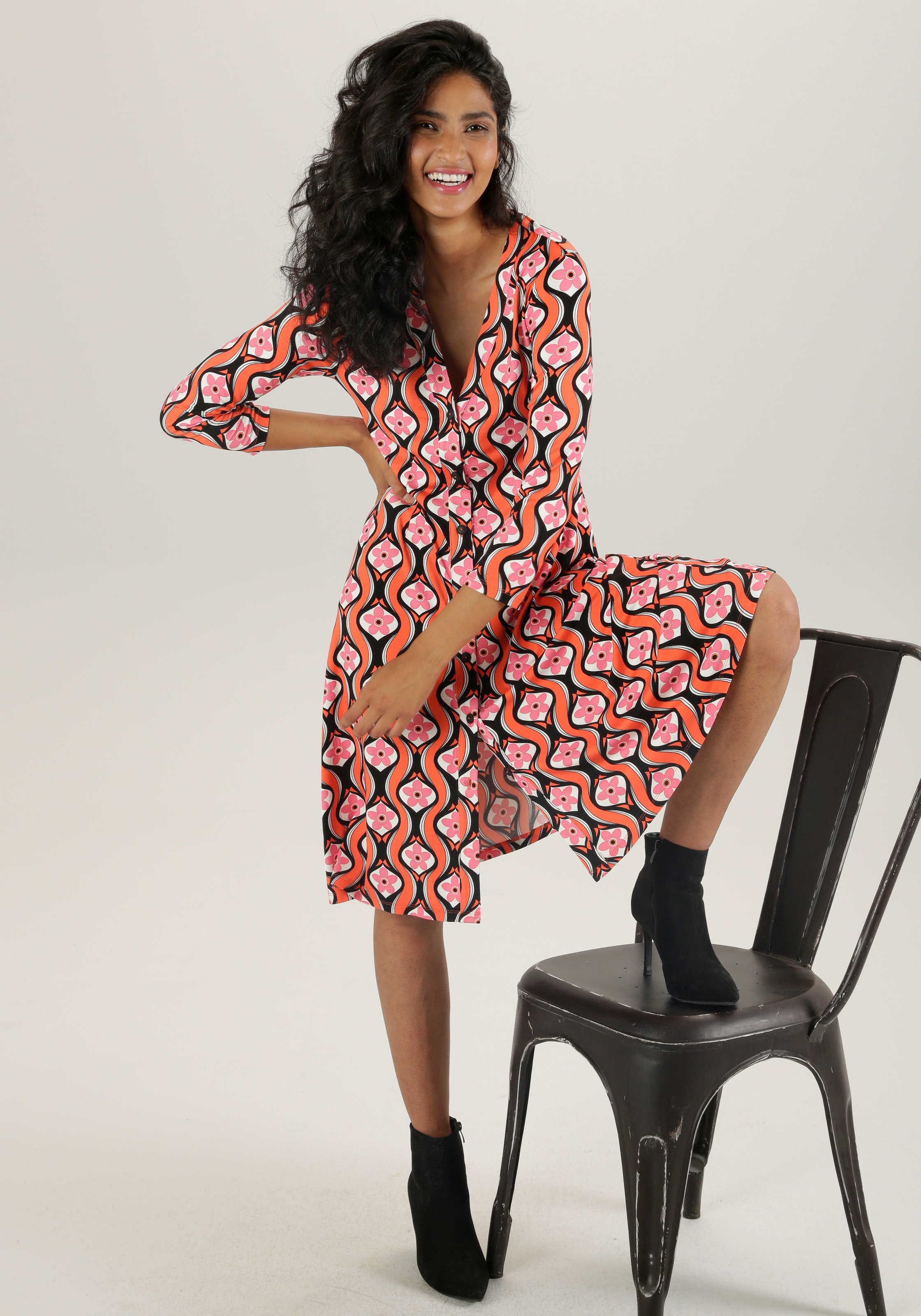 Aniston SELECTED Jerseykleid, mit Knopfleiste