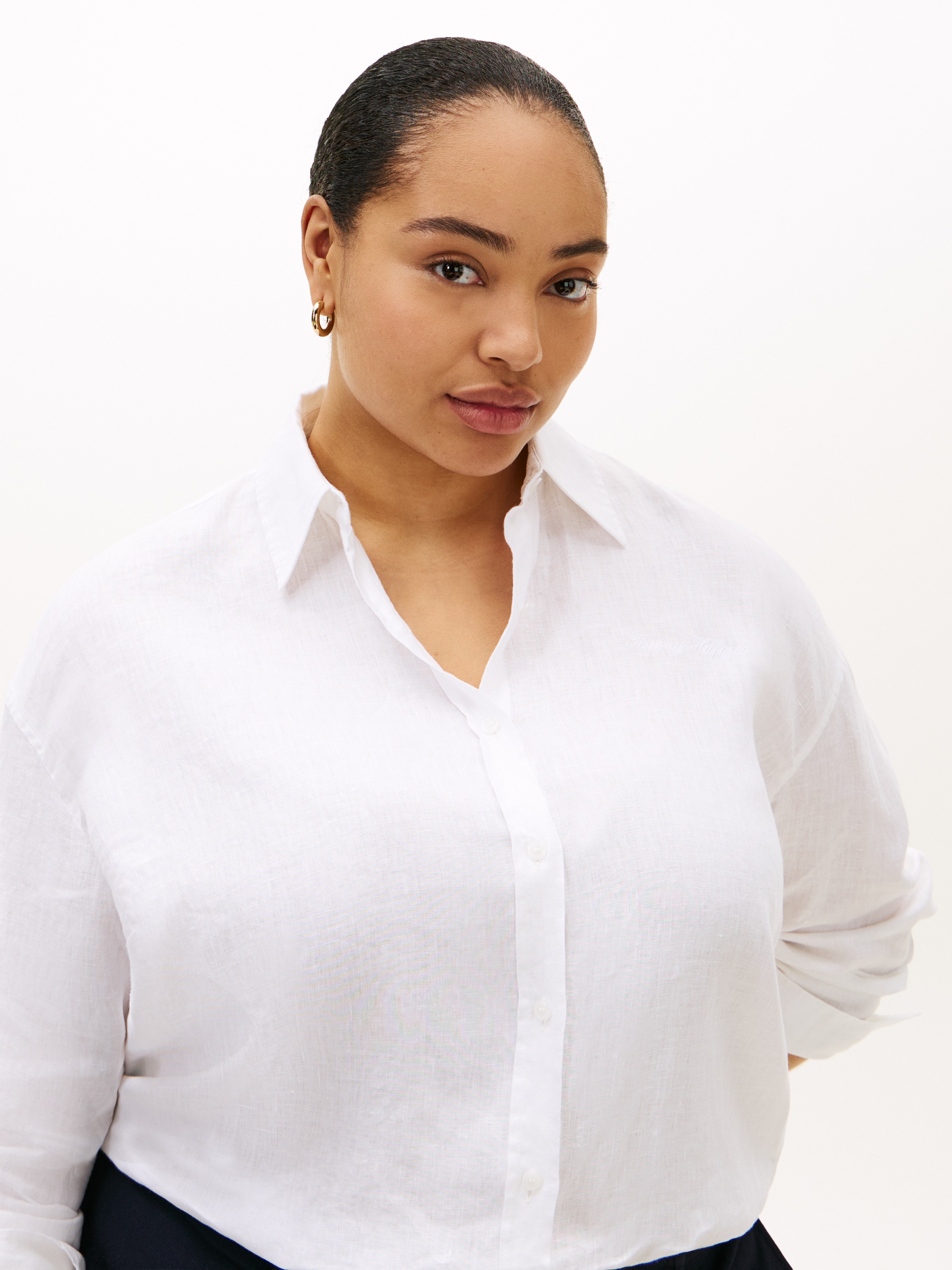 Tommy Hilfiger Curve Langarmbluse »CRV ESS LINEN ROUND HEM SHIRT« in großen Größen, oversize