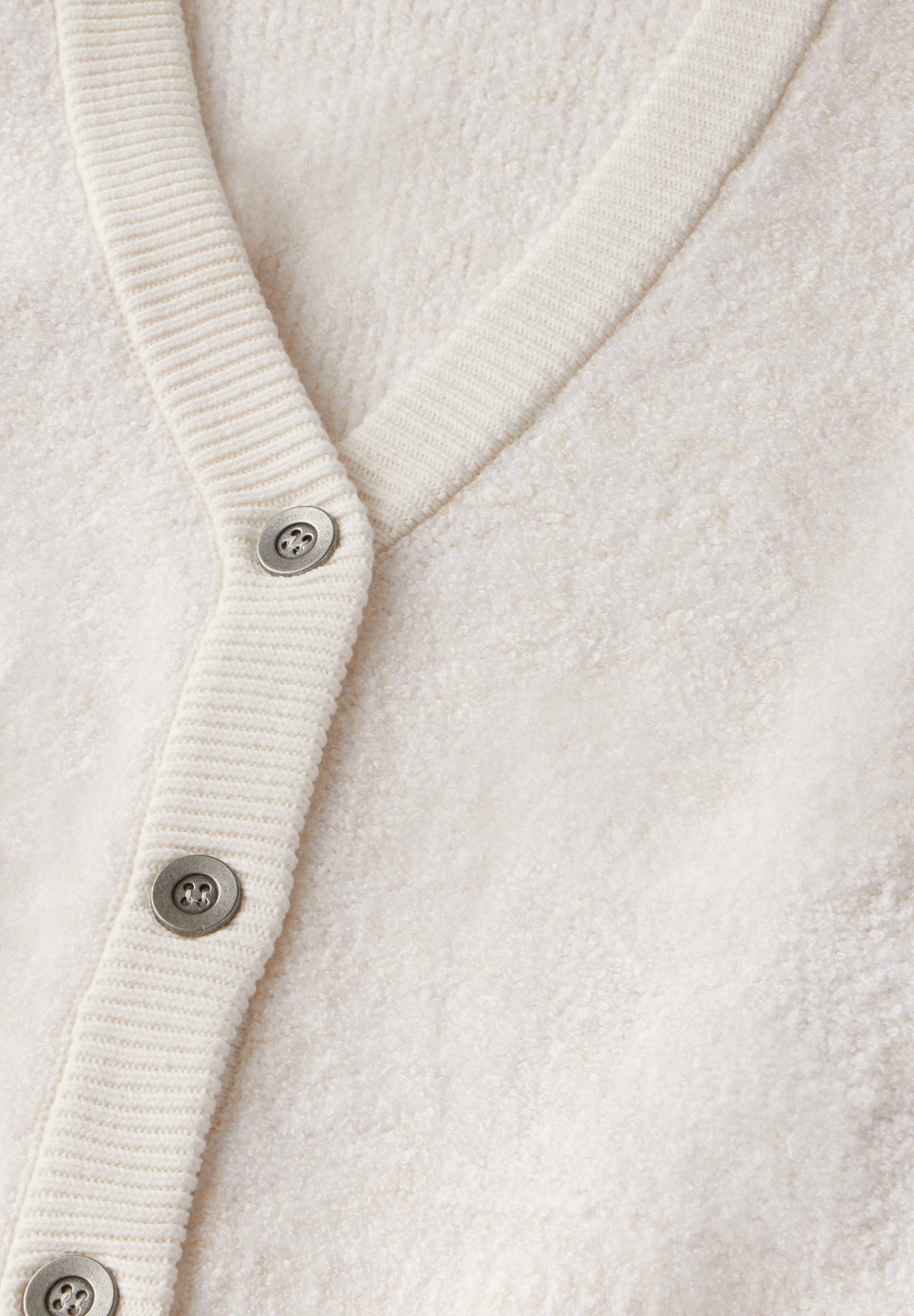 STREET ONE Cardigan, mit V-Ausschnitt