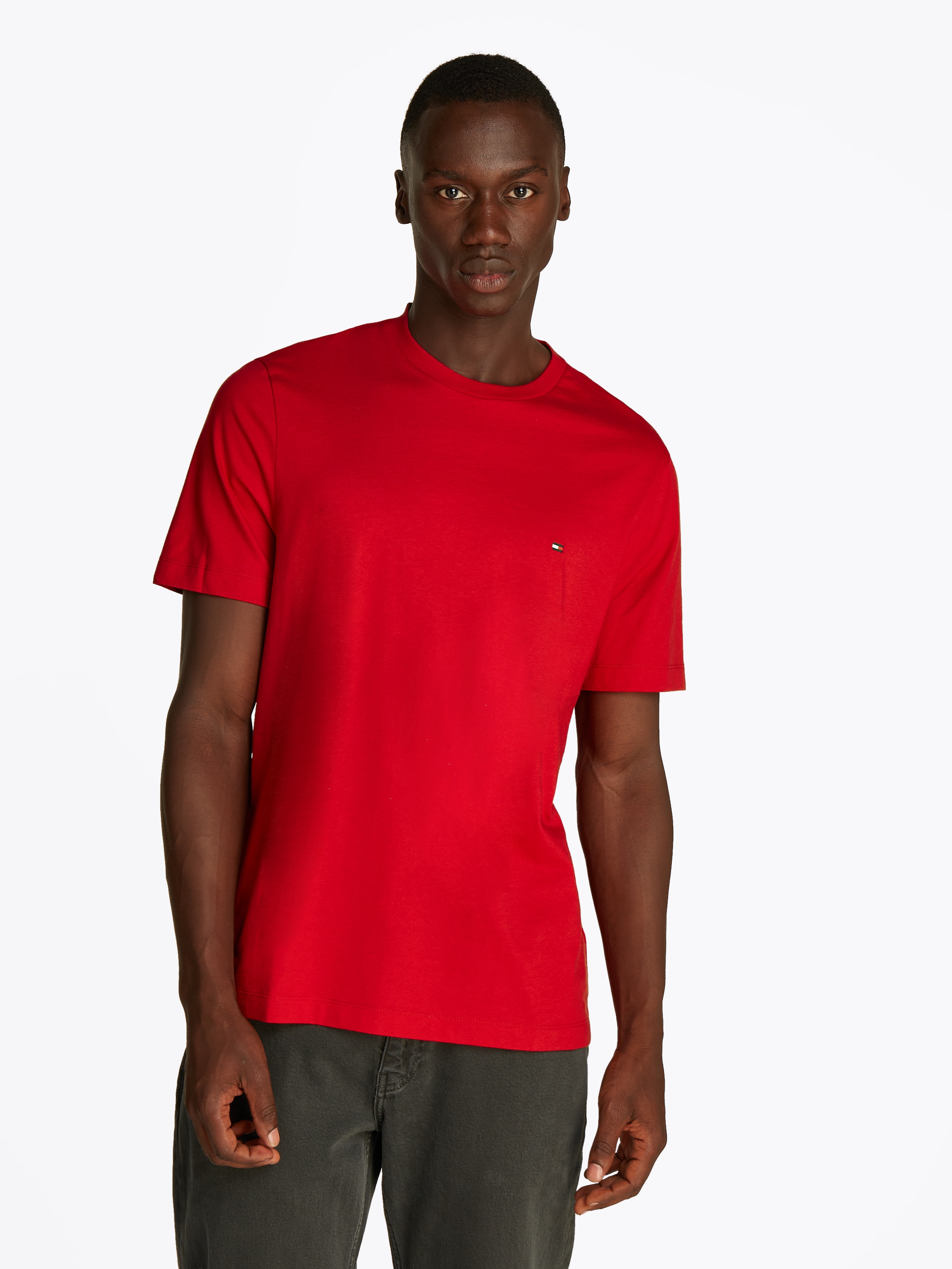 Tommy Hilfiger T-Shirt "ESSENTIAL REG FIT SOLID TEE mit Stickerei und Rundh günstig online kaufen