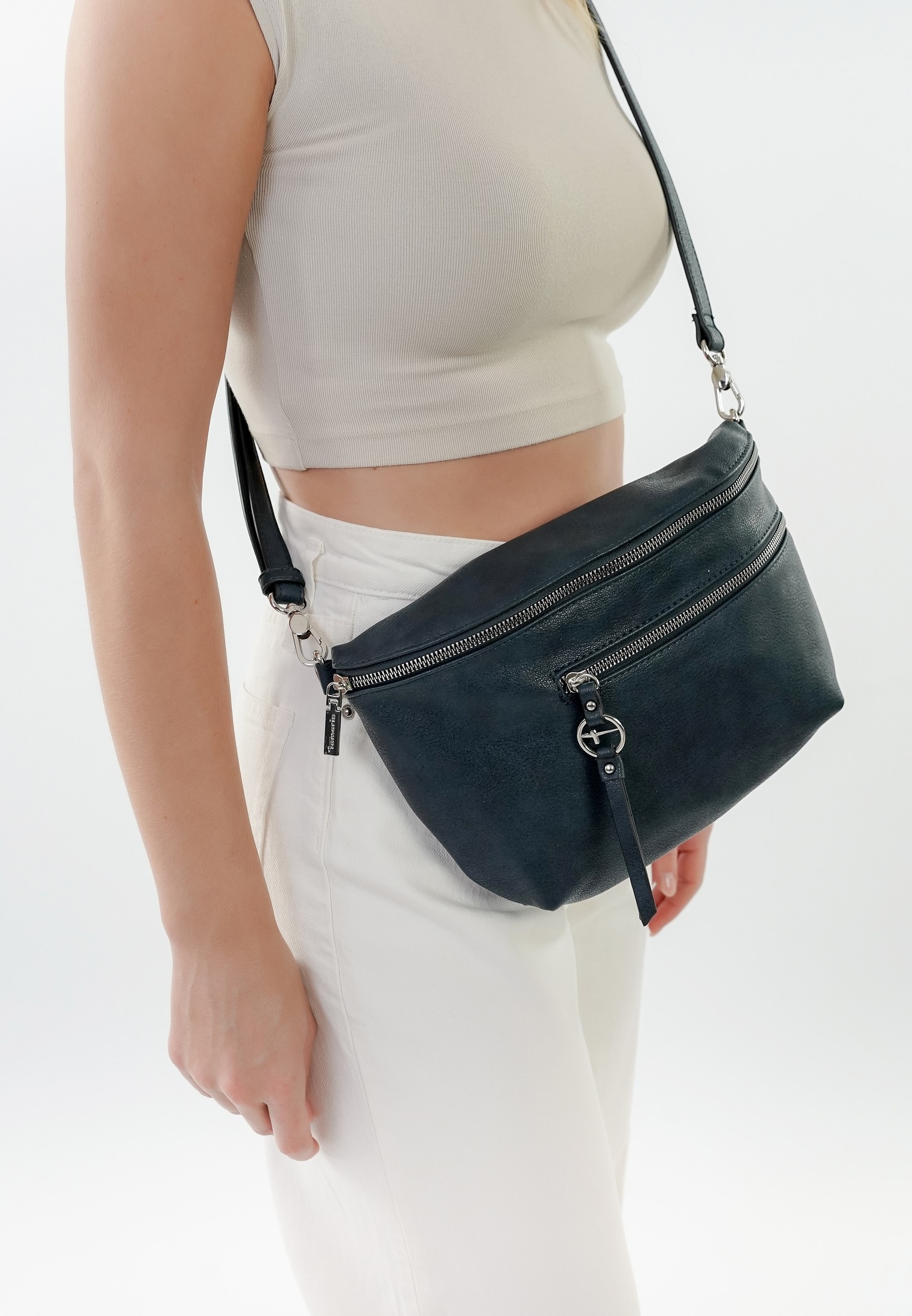 Tamaris Gürteltasche »TAS Nele«, Logo Anhänger