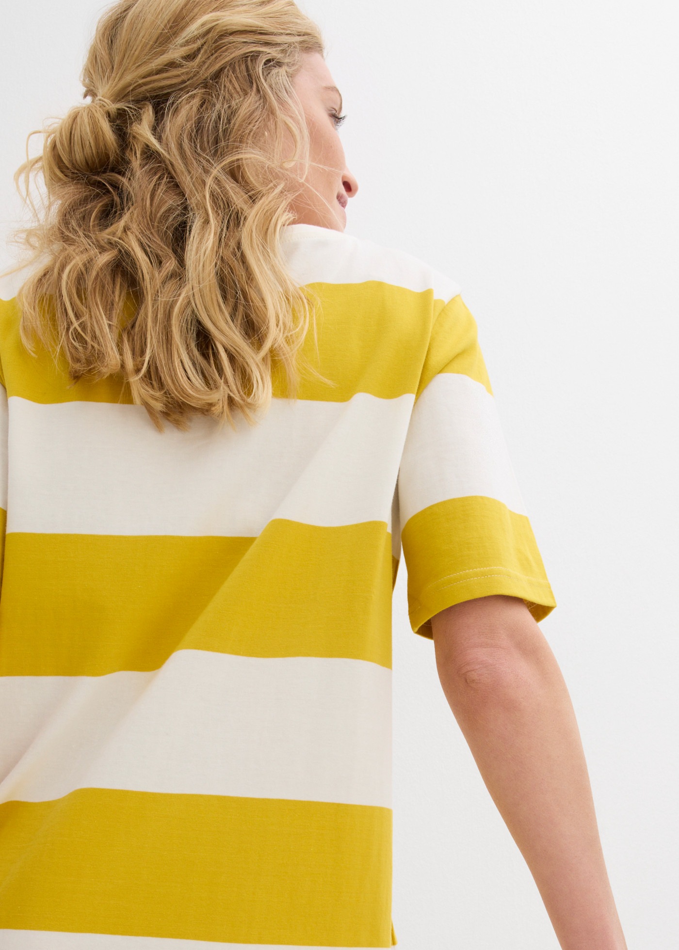 bonprix Jerseykleid Oversize-Passform, aus Baumwolle, Kurzarm-Design, Boxykleid
