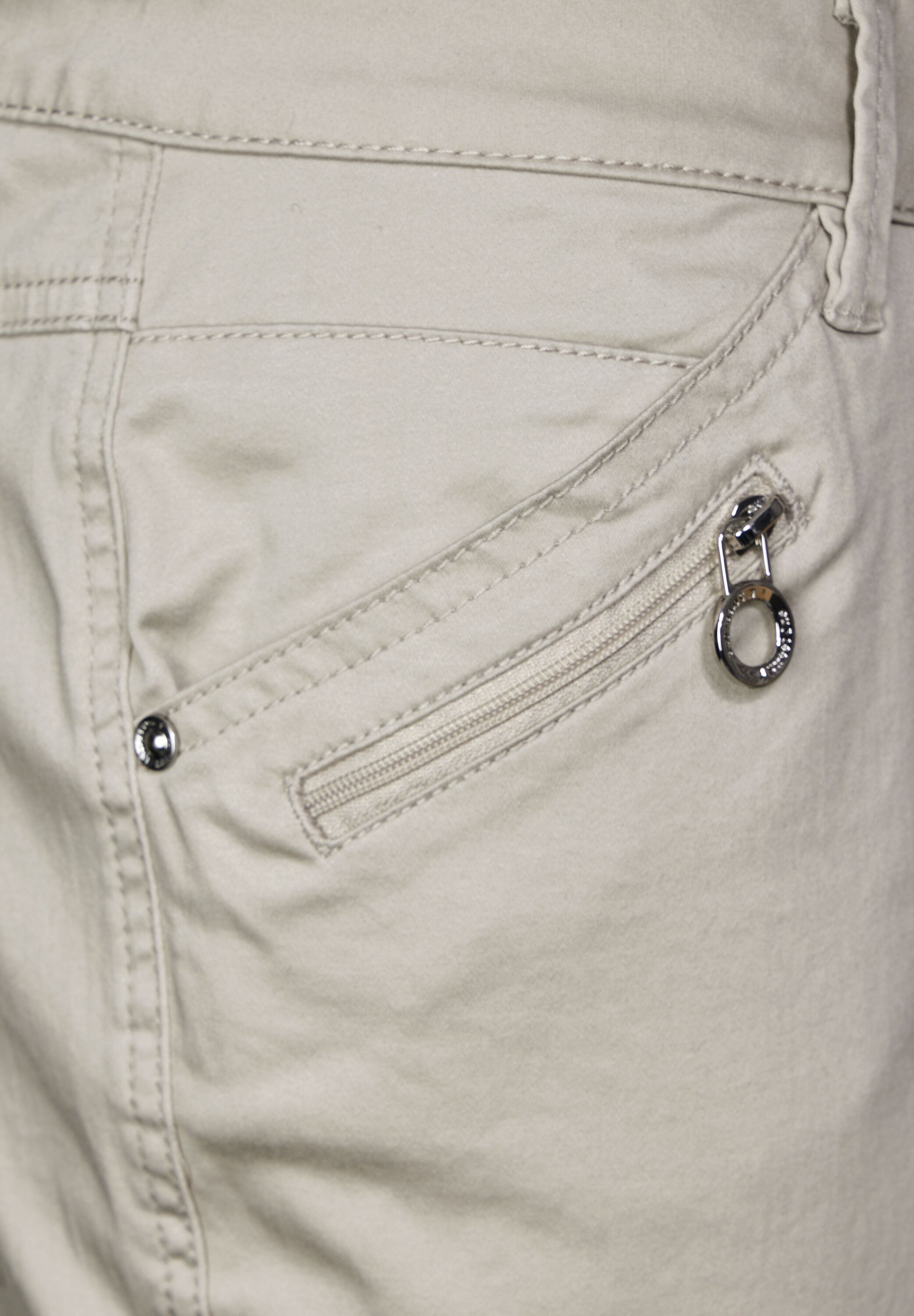 STREET ONE Röhrenhose, Middle Waist
