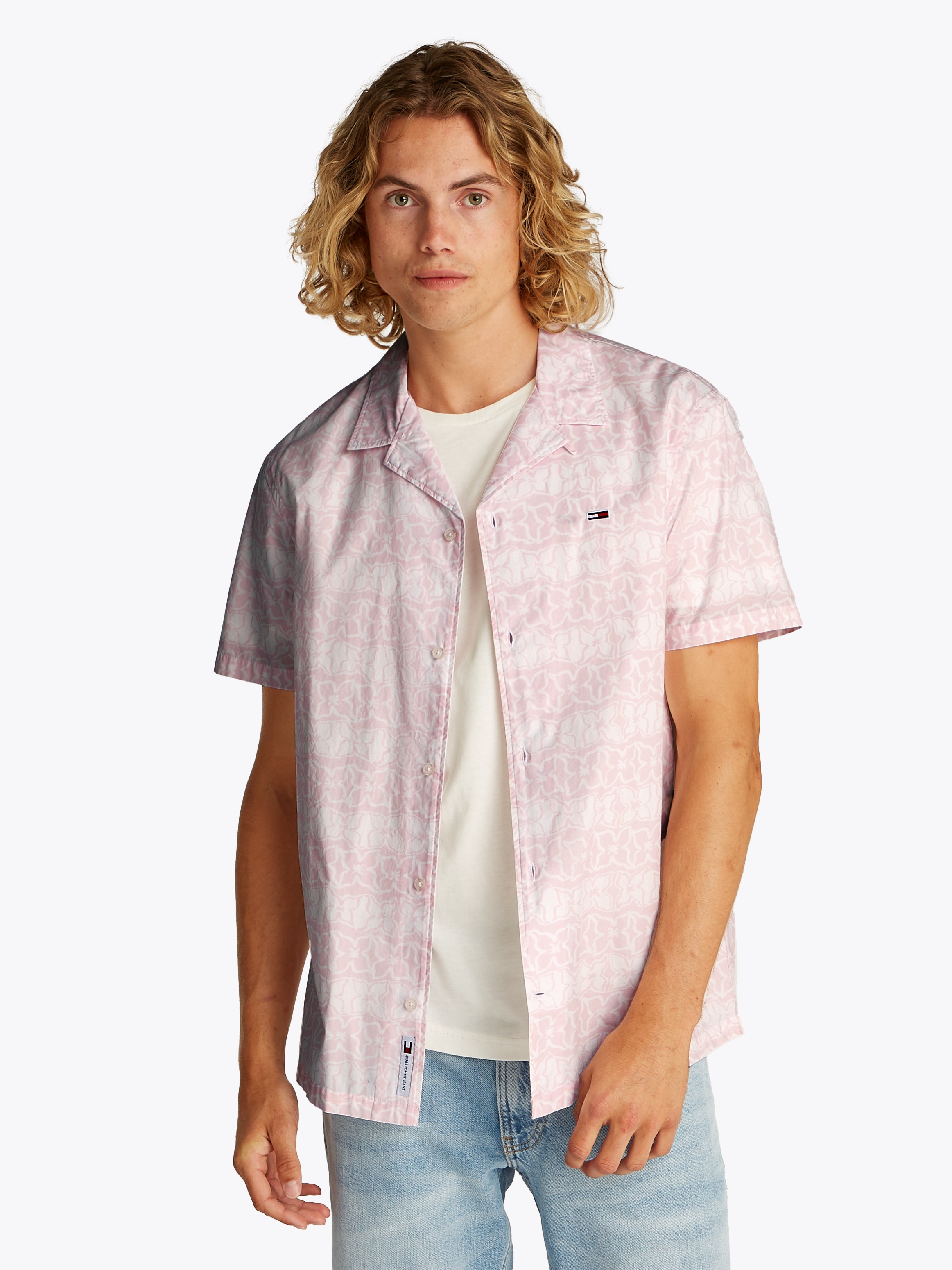 Tommy Jeans "TJM REG AOP SS SHIRT EXT" mit sommerlichen Print günstig online kaufen