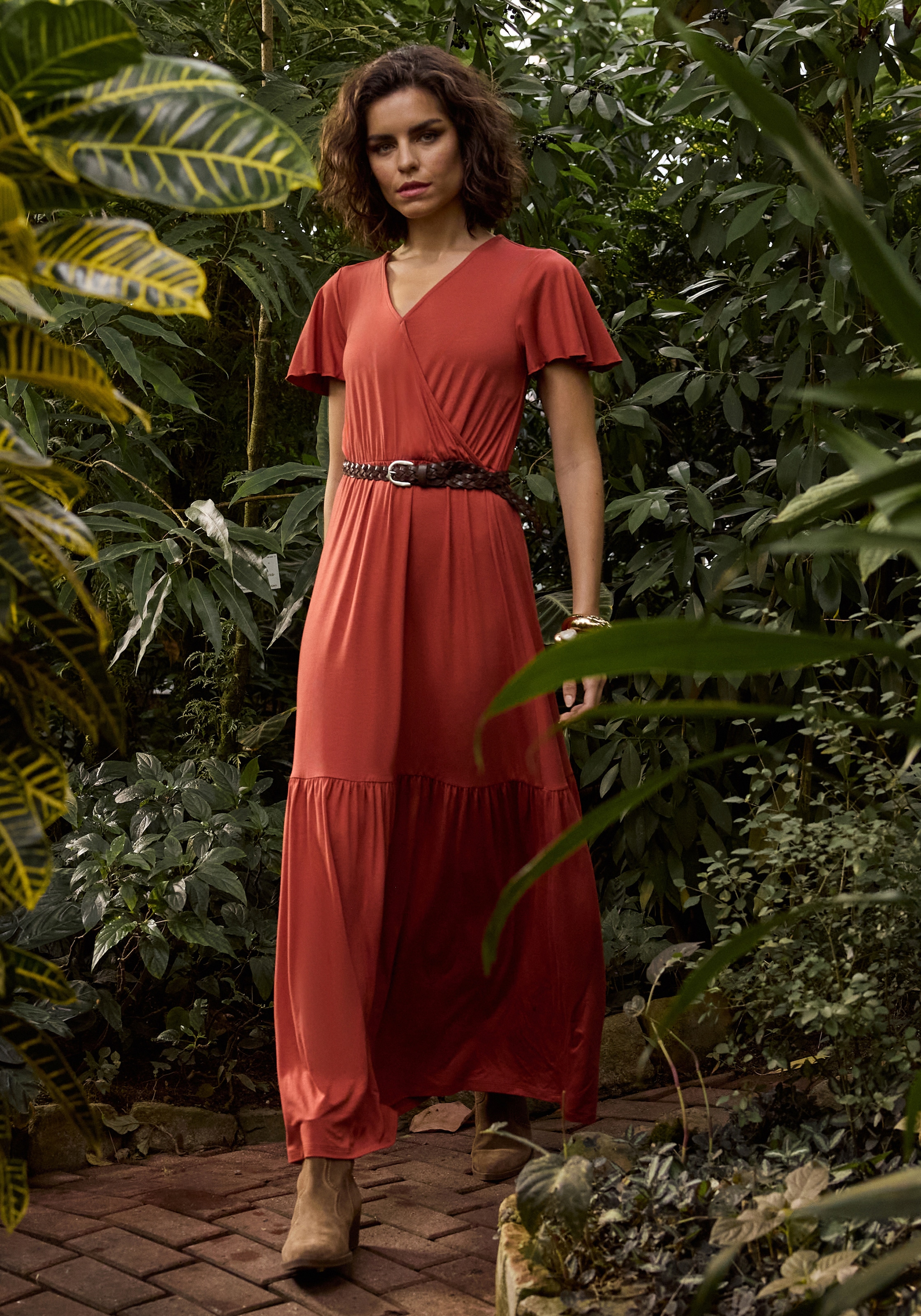 Laura Scott Sommerkleid langer Schnitt, für warme Tage, aus Single Jersey, mit Flügelärmeln