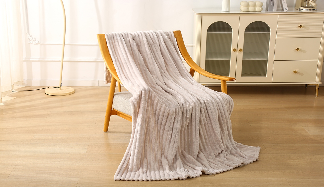 OTTO home Wohndecke »Millara« Kuscheldecke in Cord-Optik, 150x200 cm, Wohndecke, Sofadecke,