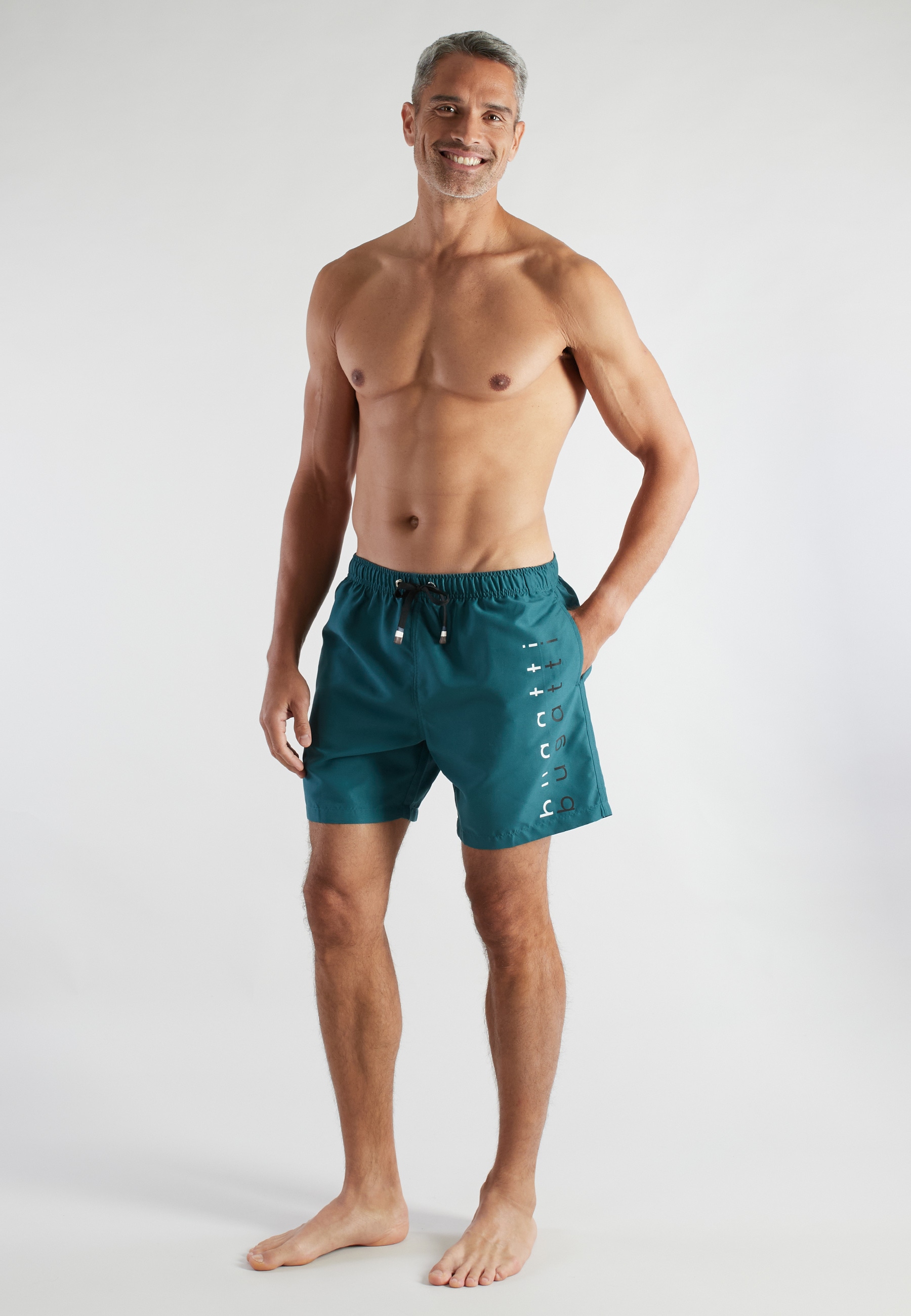 bugatti Badeshorts basic, mit Logo, mit Kordelzug, bequem günstig online kaufen