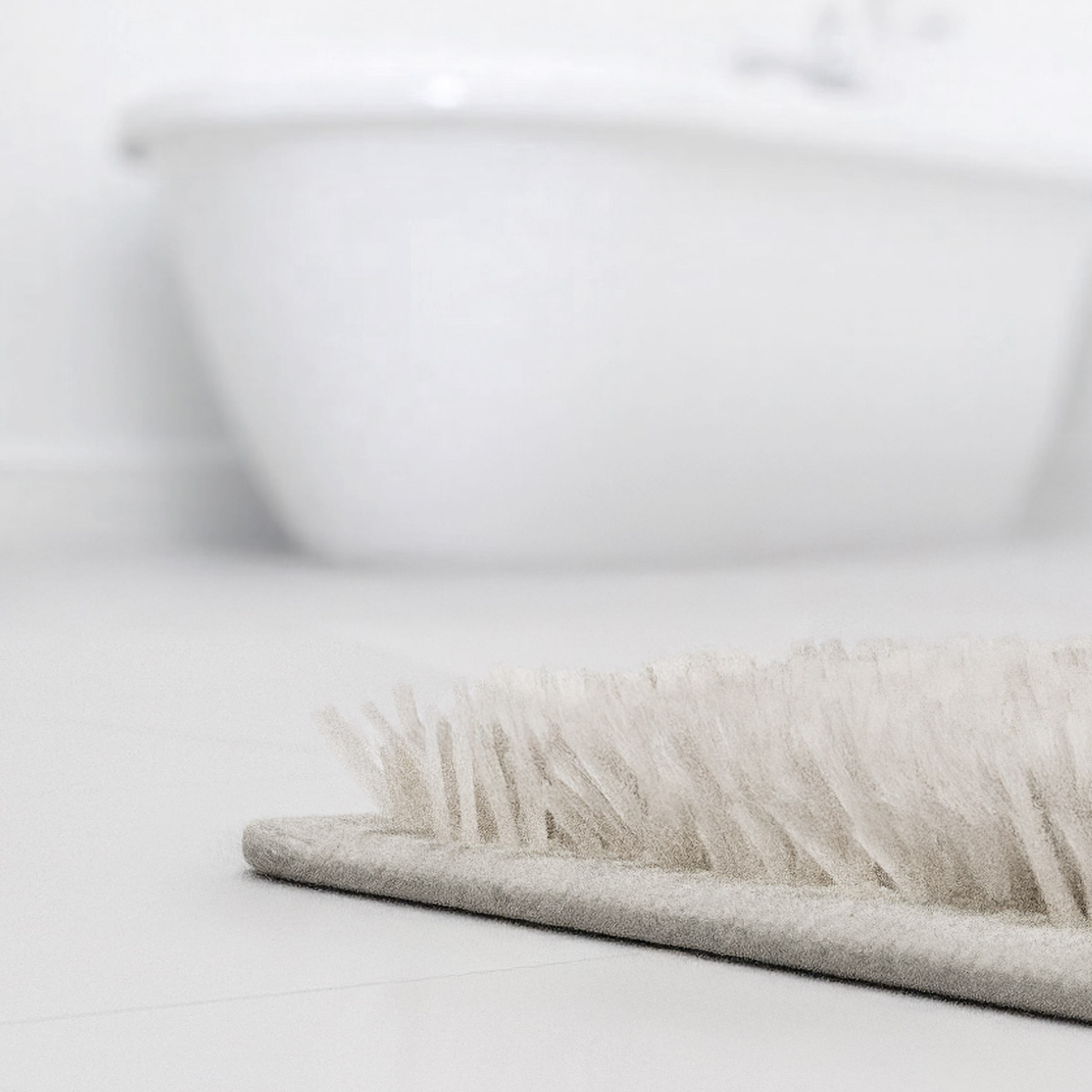 Grund Badematte »Levana«, rutschhemmend beschichtet, fußbodenheizungsgeeignet, Stilvolles Blattmotiv, 5 Jahre Garantie