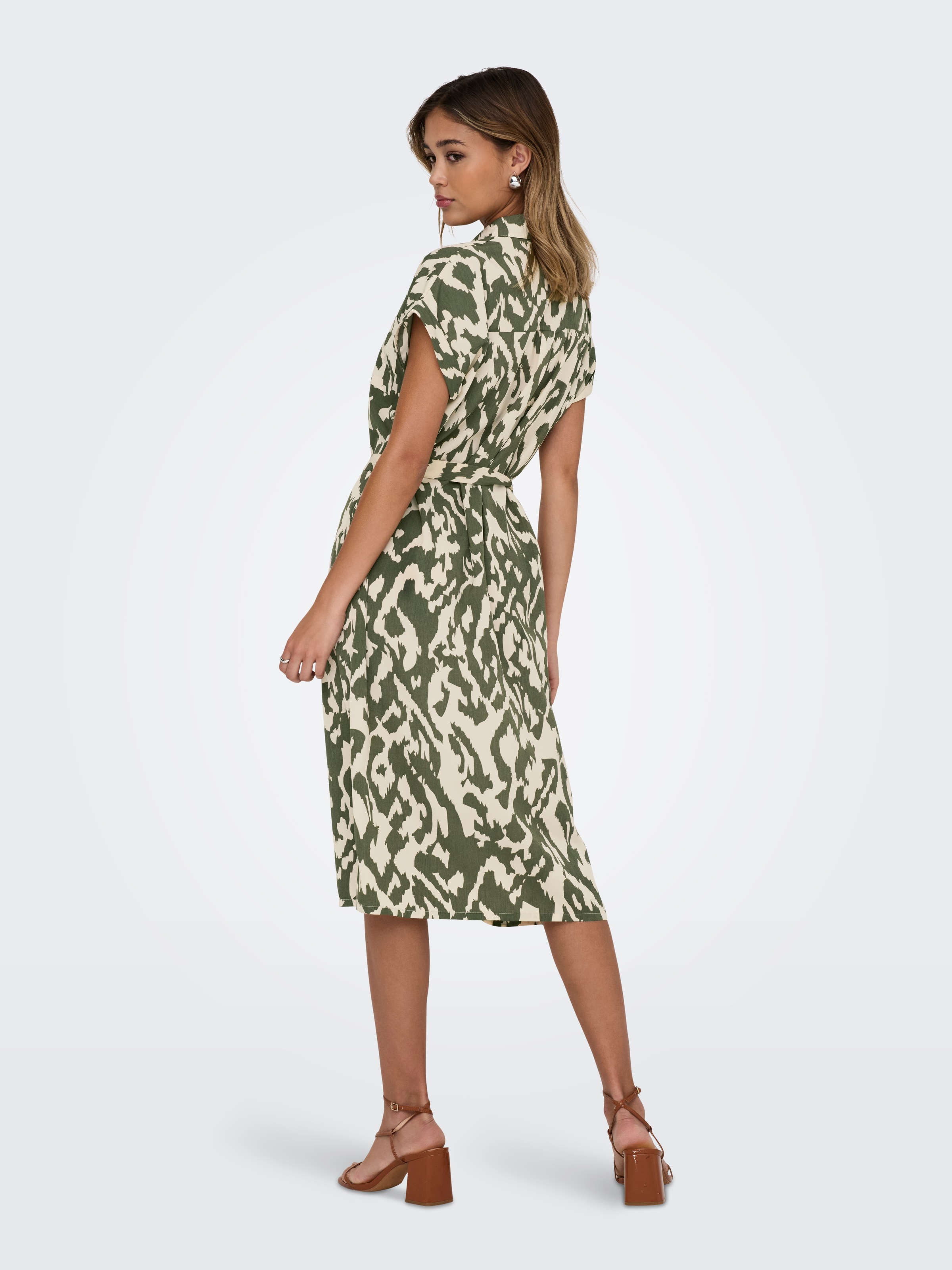 ONLY Hemdblusenkleid "ONLHANNOVER S/S SHIRT DRESS NOOS WVN" Brusttaschen So günstig online kaufen