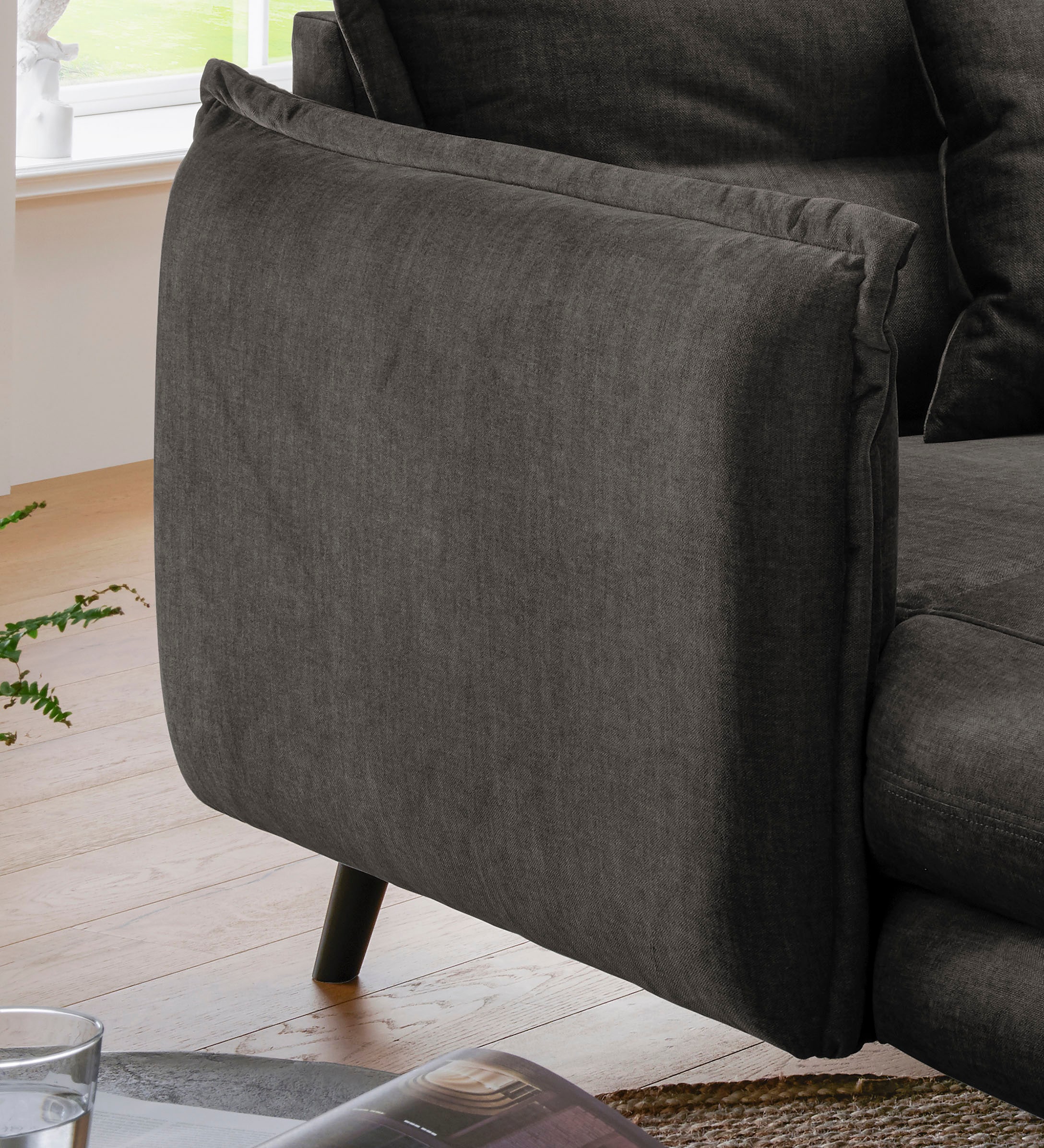 INOSIGN Loveseat »Lazio«, moderner Sessel mit einer bequemen Polsterung, 2 Stk. Zierkissen