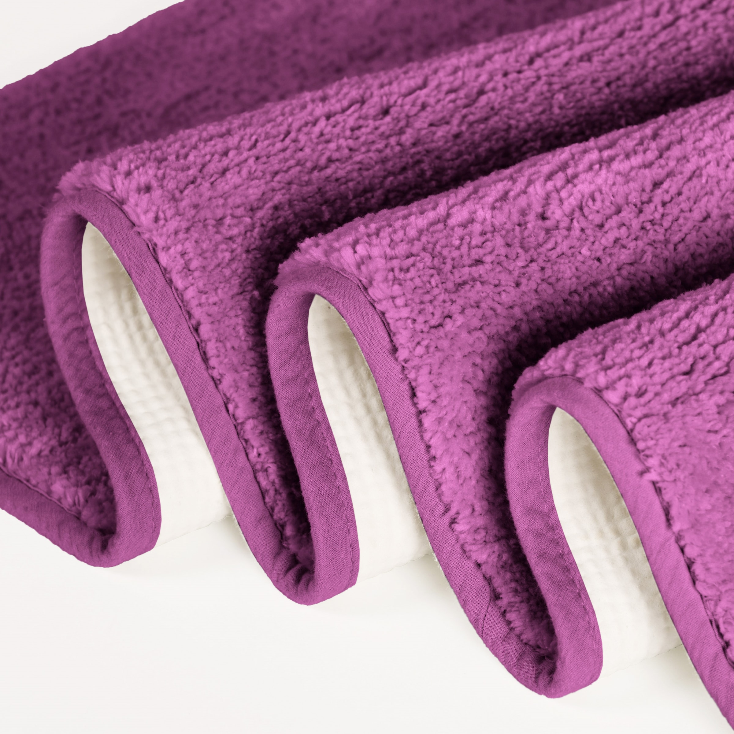 my home Badematte »Vanessa, Badvorleger, Badezimmer Teppich«, rutschhemmend beschichtet, schnell trocknend-fußbodenheizungsgeeignet-strapazierfähig, Badteppich, weiche Haptik, unifarben